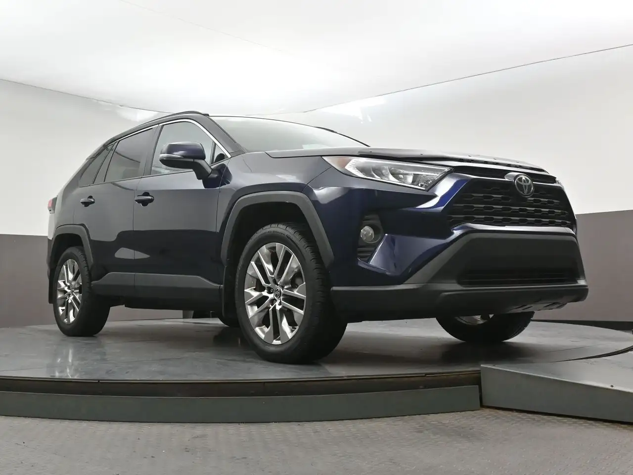 Toyota RAV 4 photo Toyota RAV 4