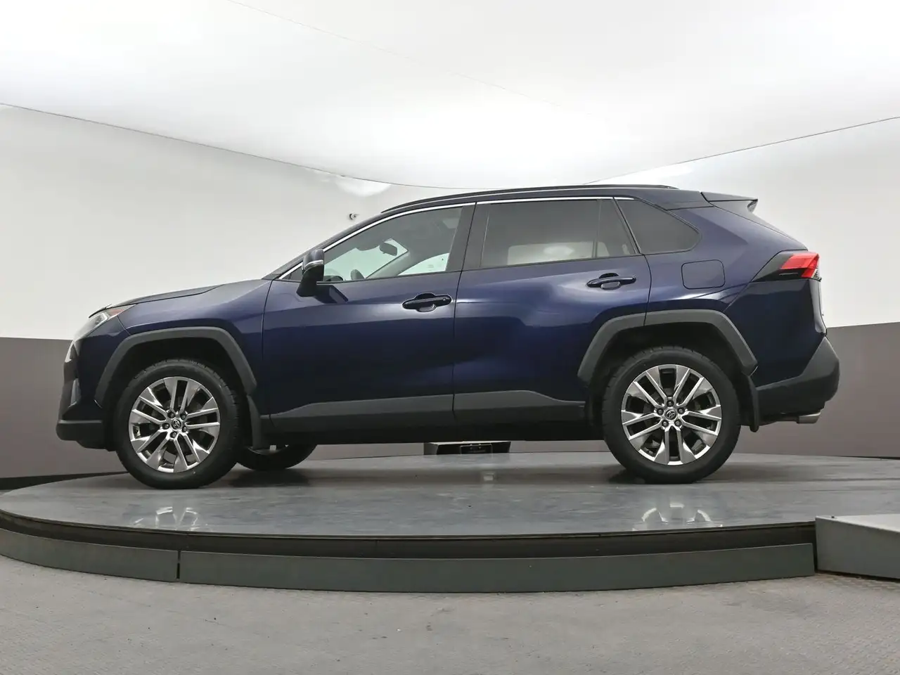 Toyota RAV 4 photo Toyota RAV 4