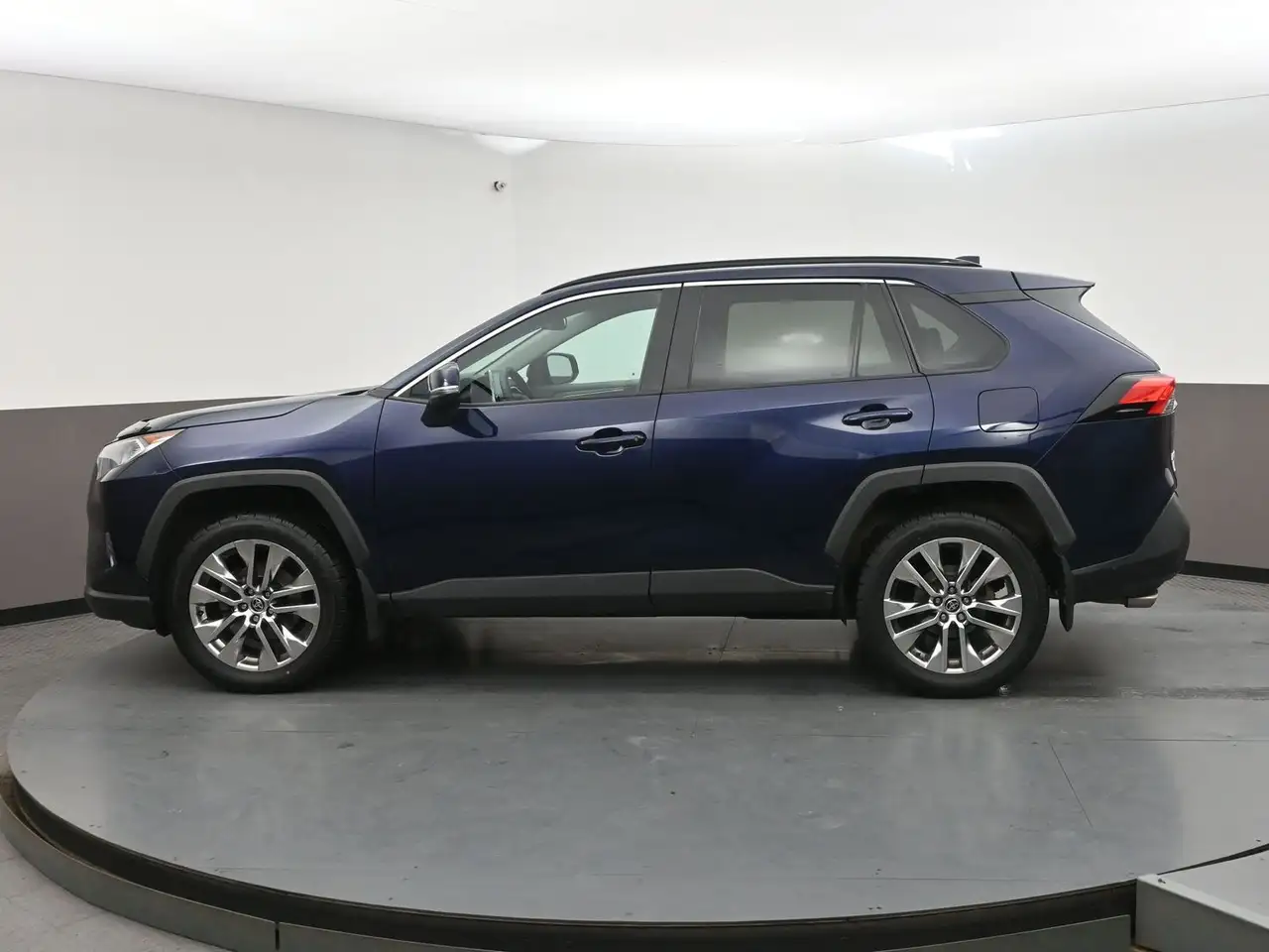 Toyota RAV 4 photo Toyota RAV 4