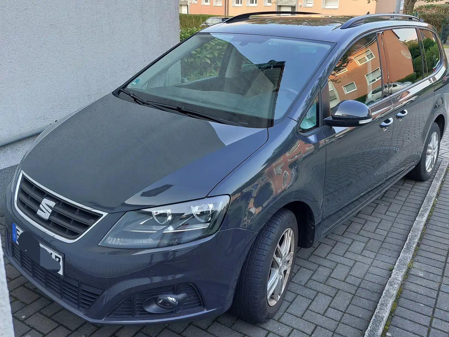 SEAT Alhambra 1.4 TSI Styl Grau - 1