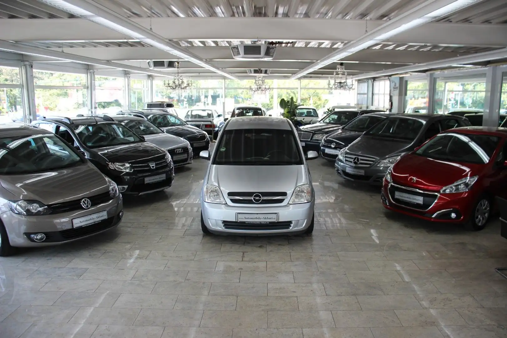 Opel Meriva 1.6 Cosmo Grau - 1