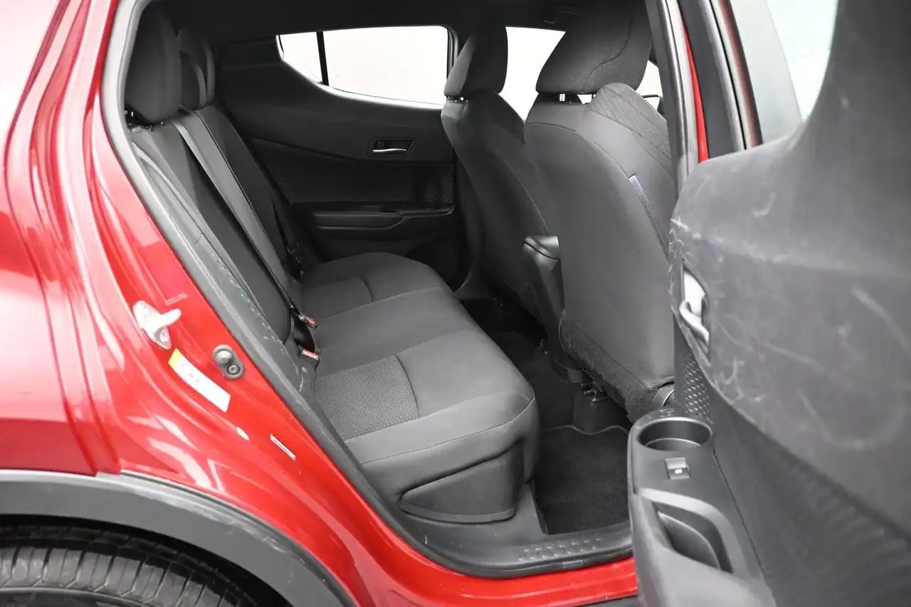 Toyota C-HR снимка Toyota C-HR