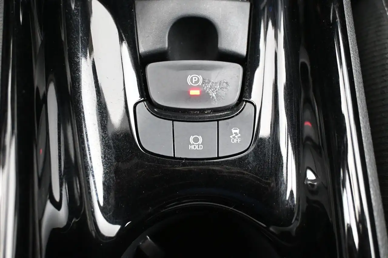 Toyota C-HR снимка Toyota C-HR