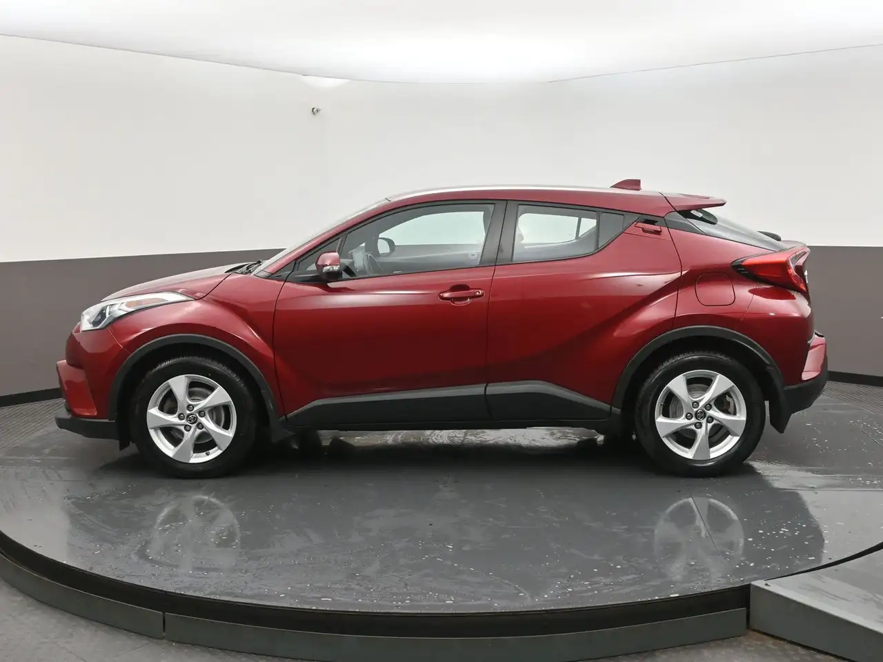 Toyota C-HR снимка Toyota C-HR