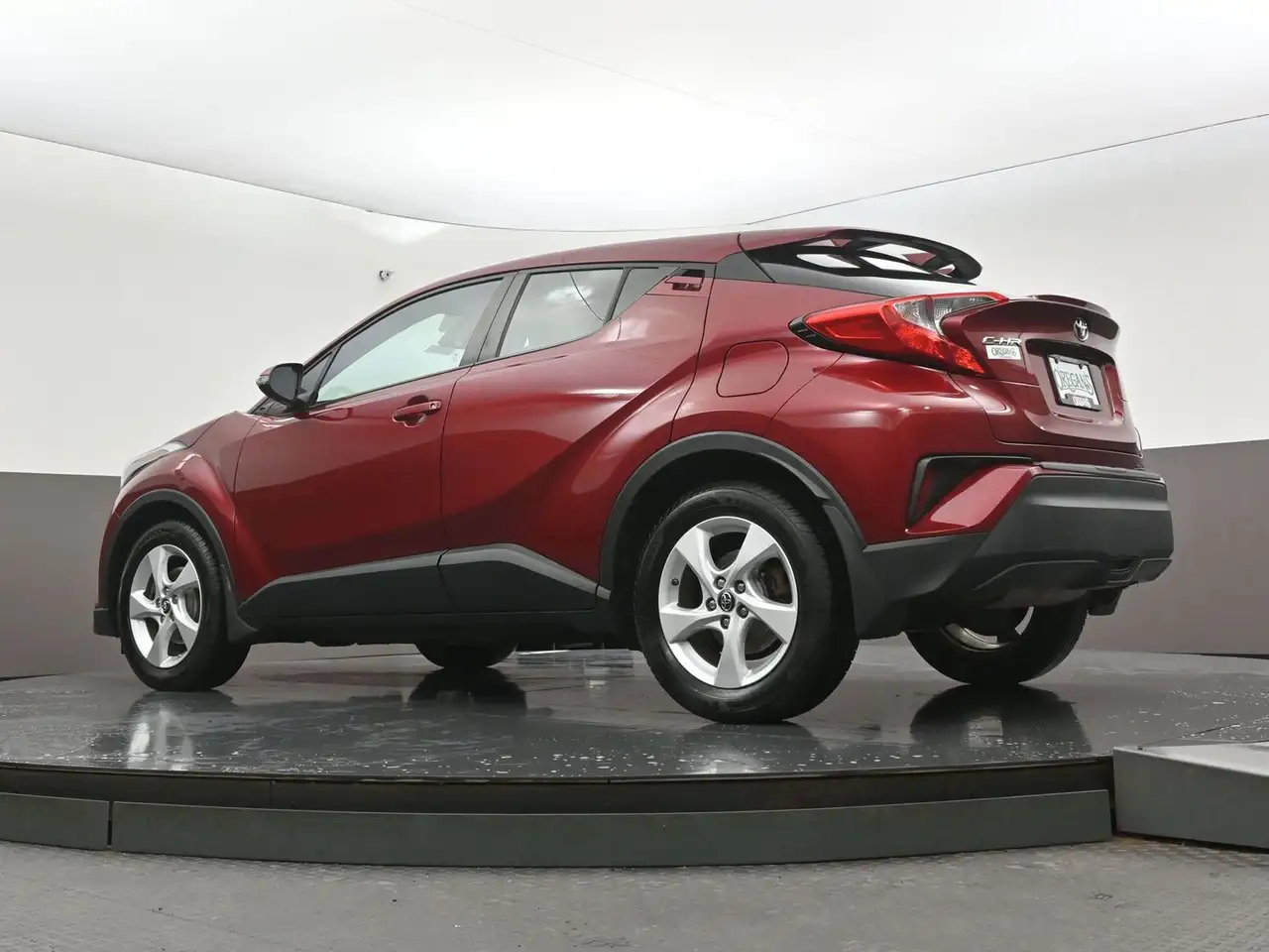 Toyota C-HR снимка Toyota C-HR