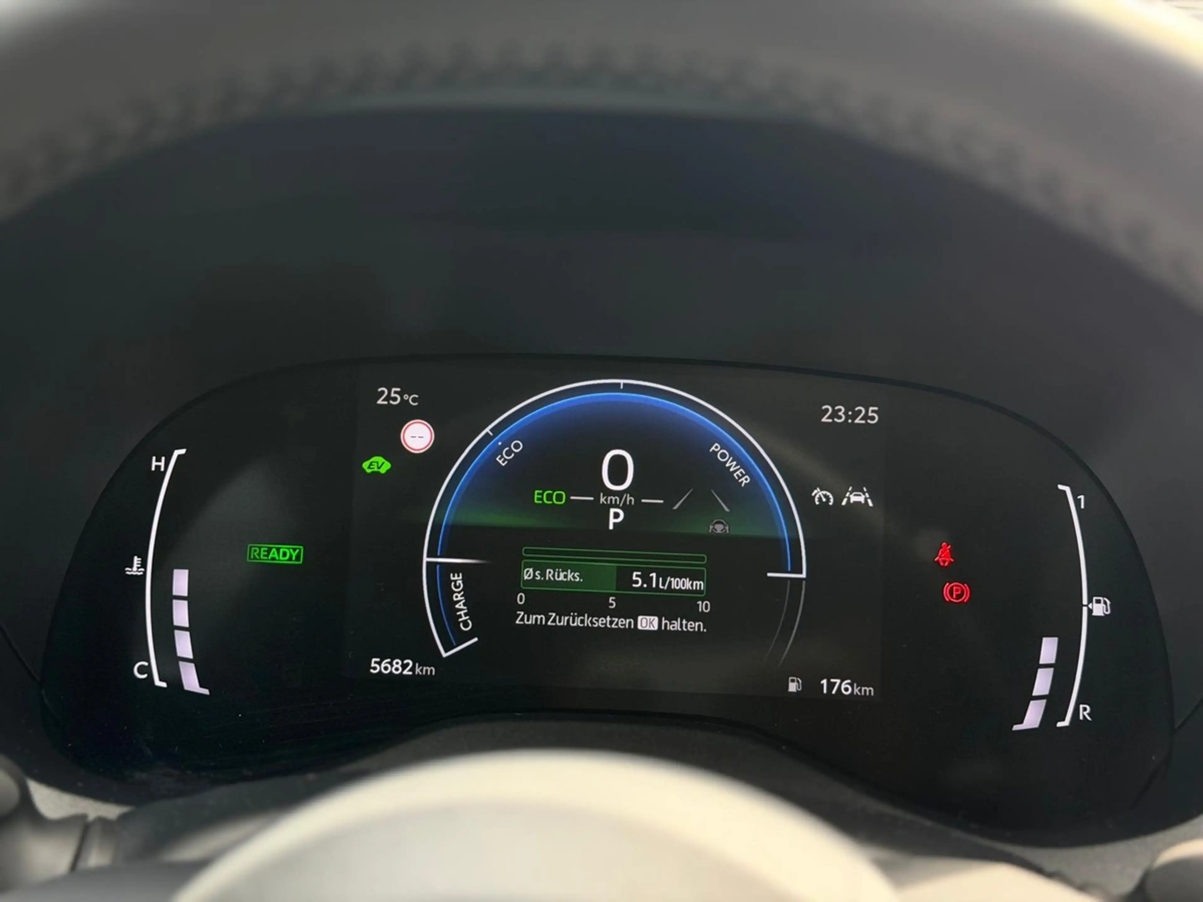 Mazda 2 1.5 Hybrid Homura, Vollfolierung, LED, Carplay, *A — photo 11