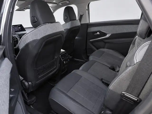 Peugeot 5008 view 6