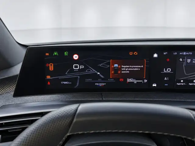 Peugeot 5008 view 9