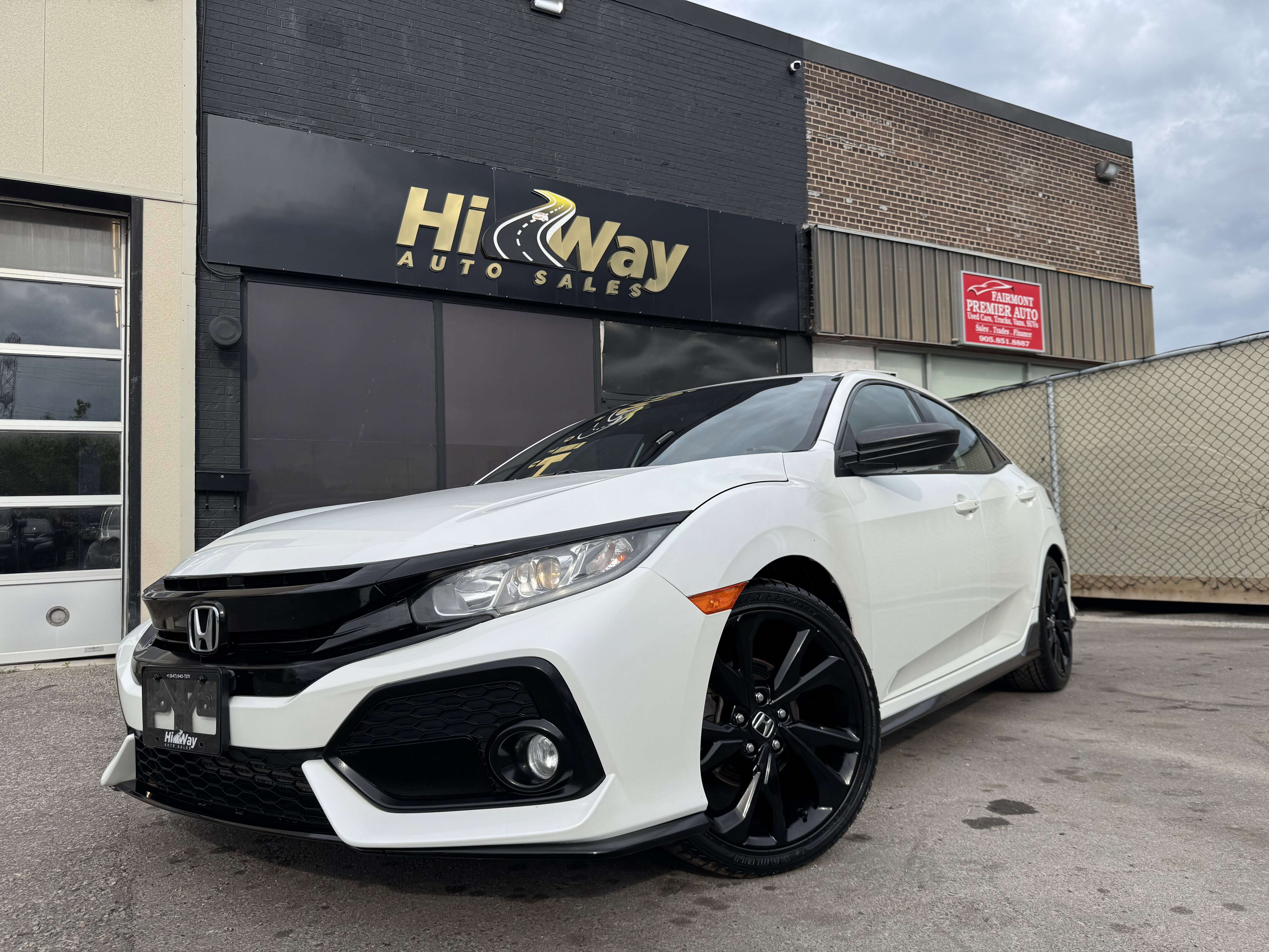 2018 Honda Civic Sport 4dr Hatchback — снимка 2