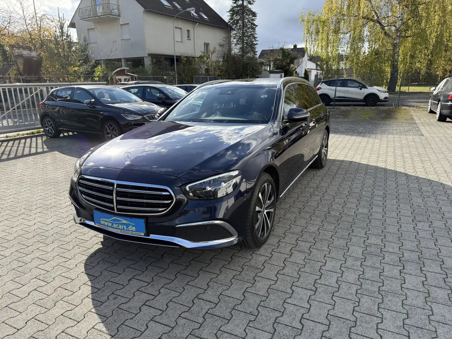 Mercedes-Benz E 300 de 4Matic Aut Avand Navi LED Kamera Temp PDC Alu18 Bleu - 1