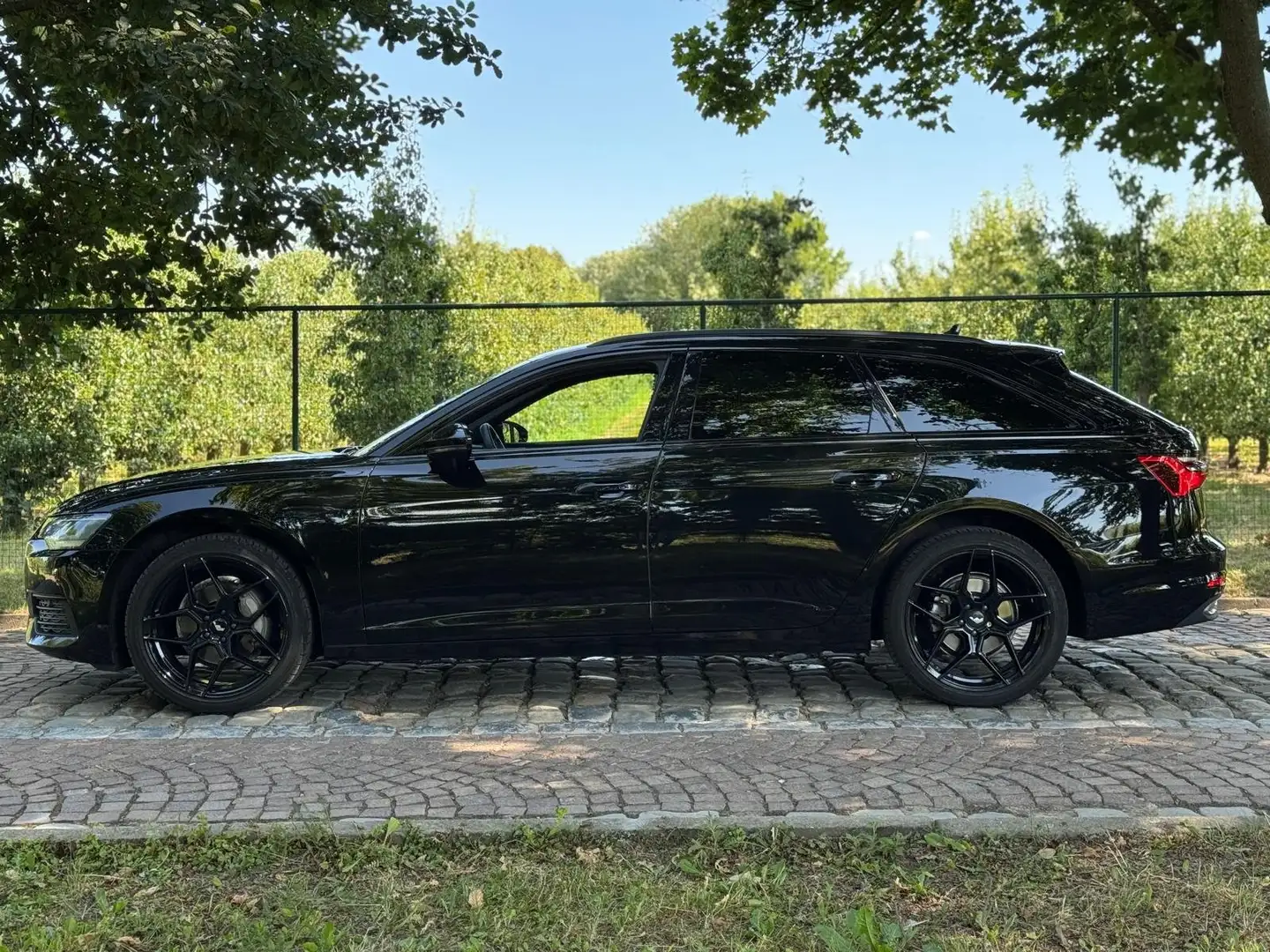 Audi A6 Avant 35 TDI S tronic * FULL BLACK * 1ST EIG * TOP Noir - 2