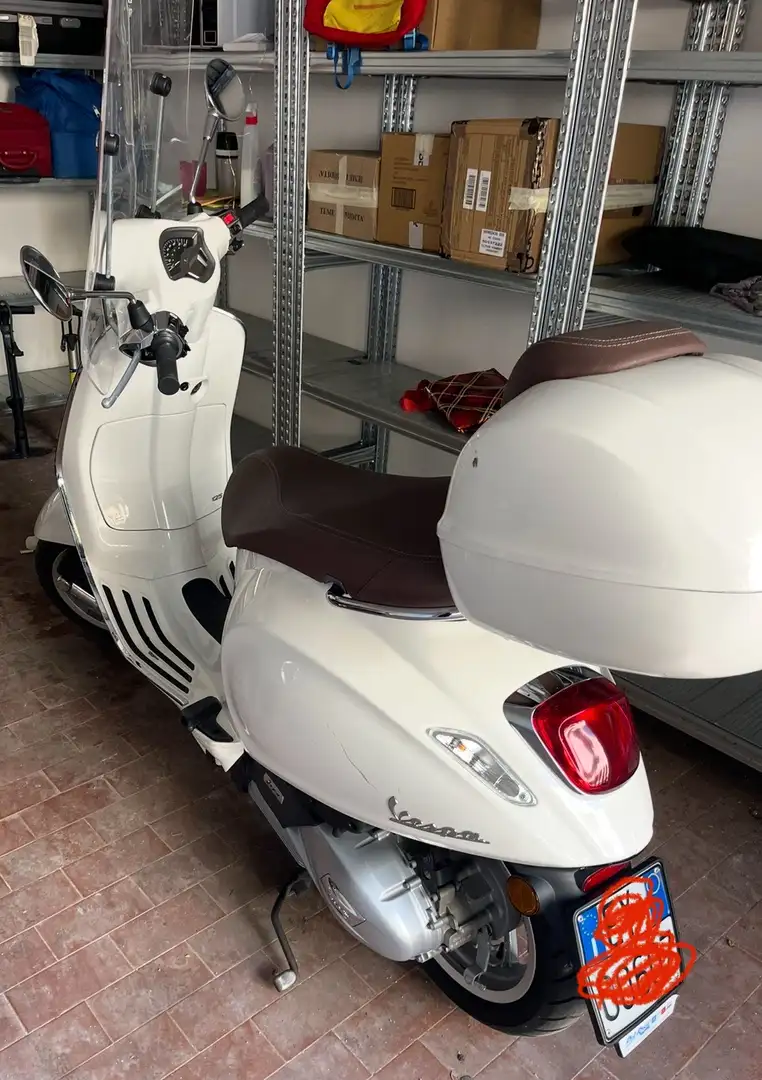 Piaggio Primavera Wit - 1