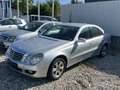 Mercedes-Benz E 220 Argent - thumbnail 2