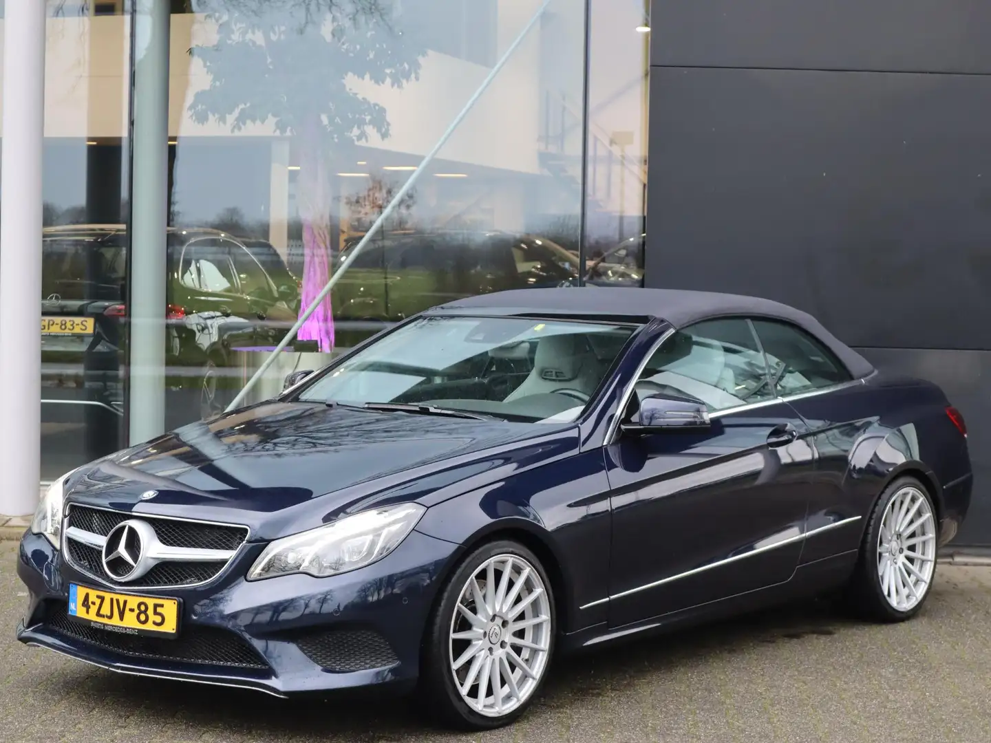 Mercedes-Benz E 400 Cabrio Prestige Bleu - 2