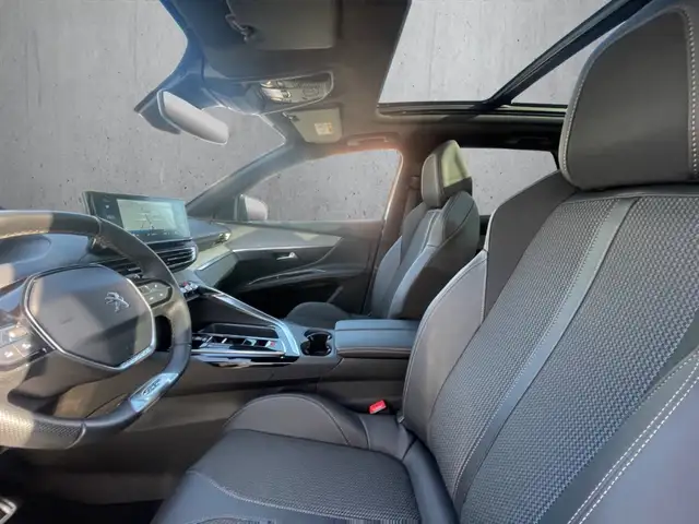 Peugeot 3008 view 9