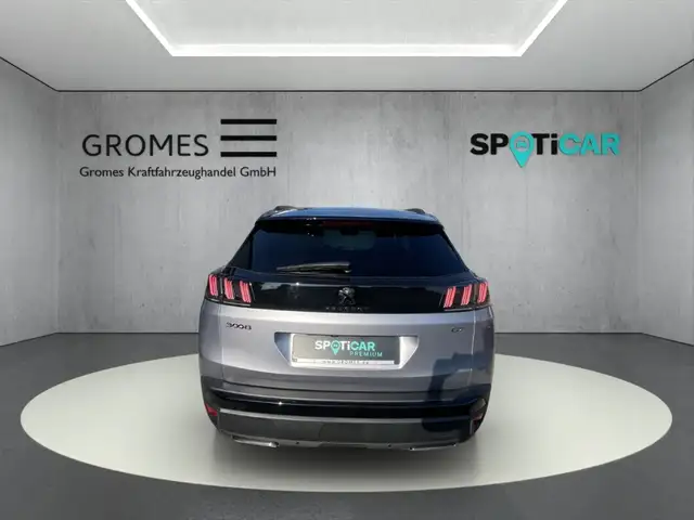 Peugeot 3008 view 4