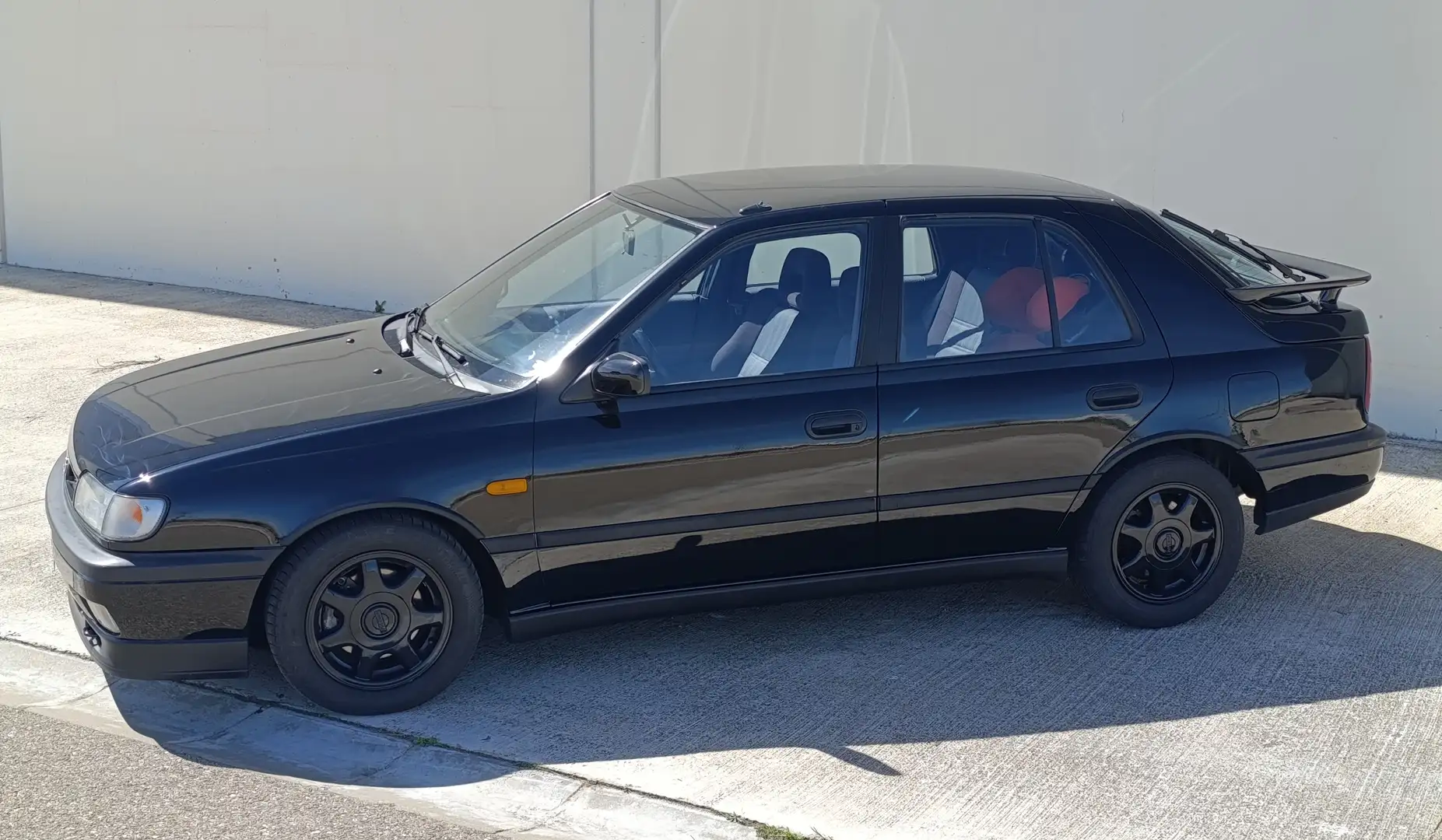 Nissan Sunny Sunny 2.0 16v GTI A.A. Schwarz - 2