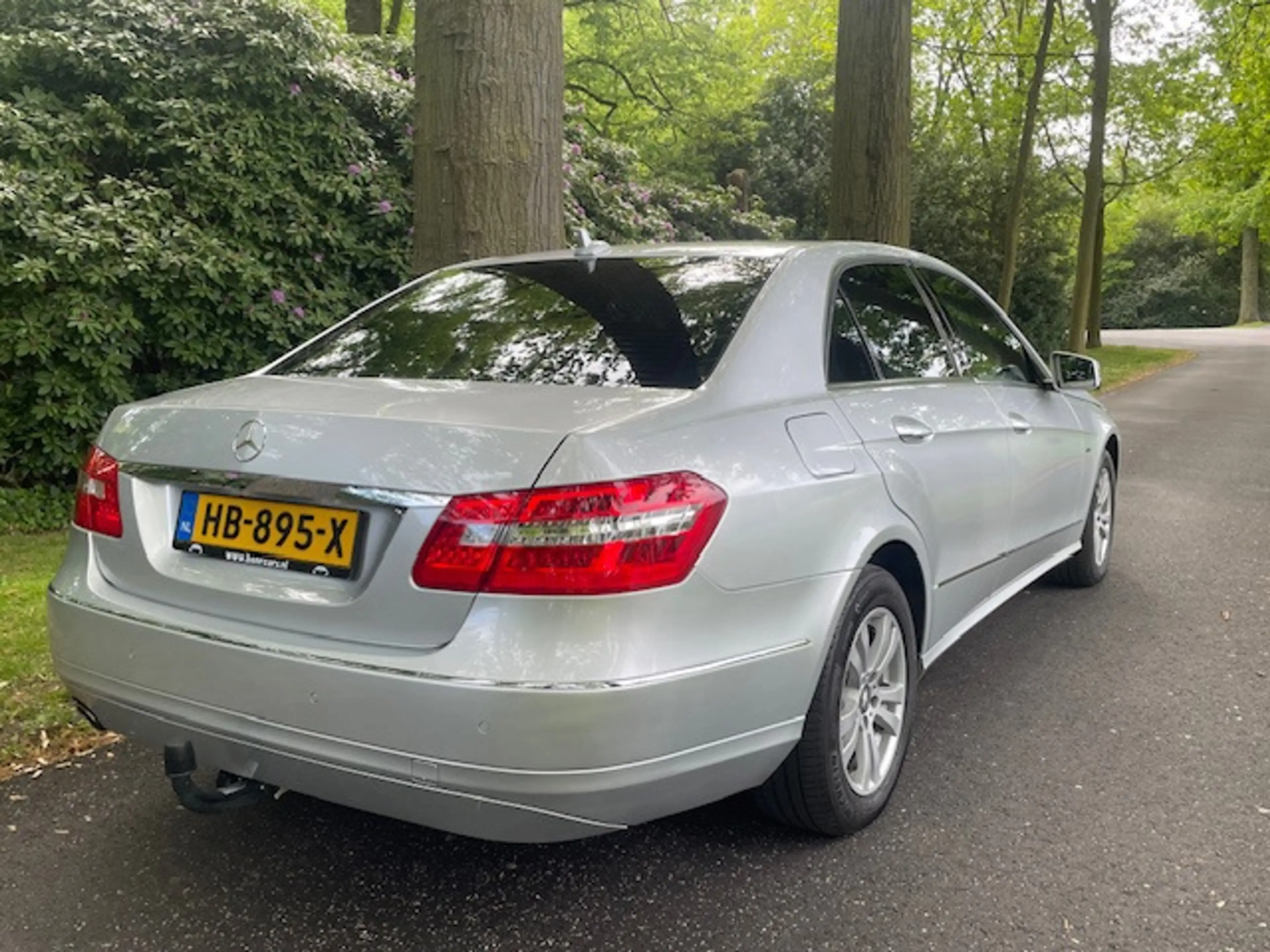 Mercedes-Benz E 250 CGI Business Class Elegance — photo 3