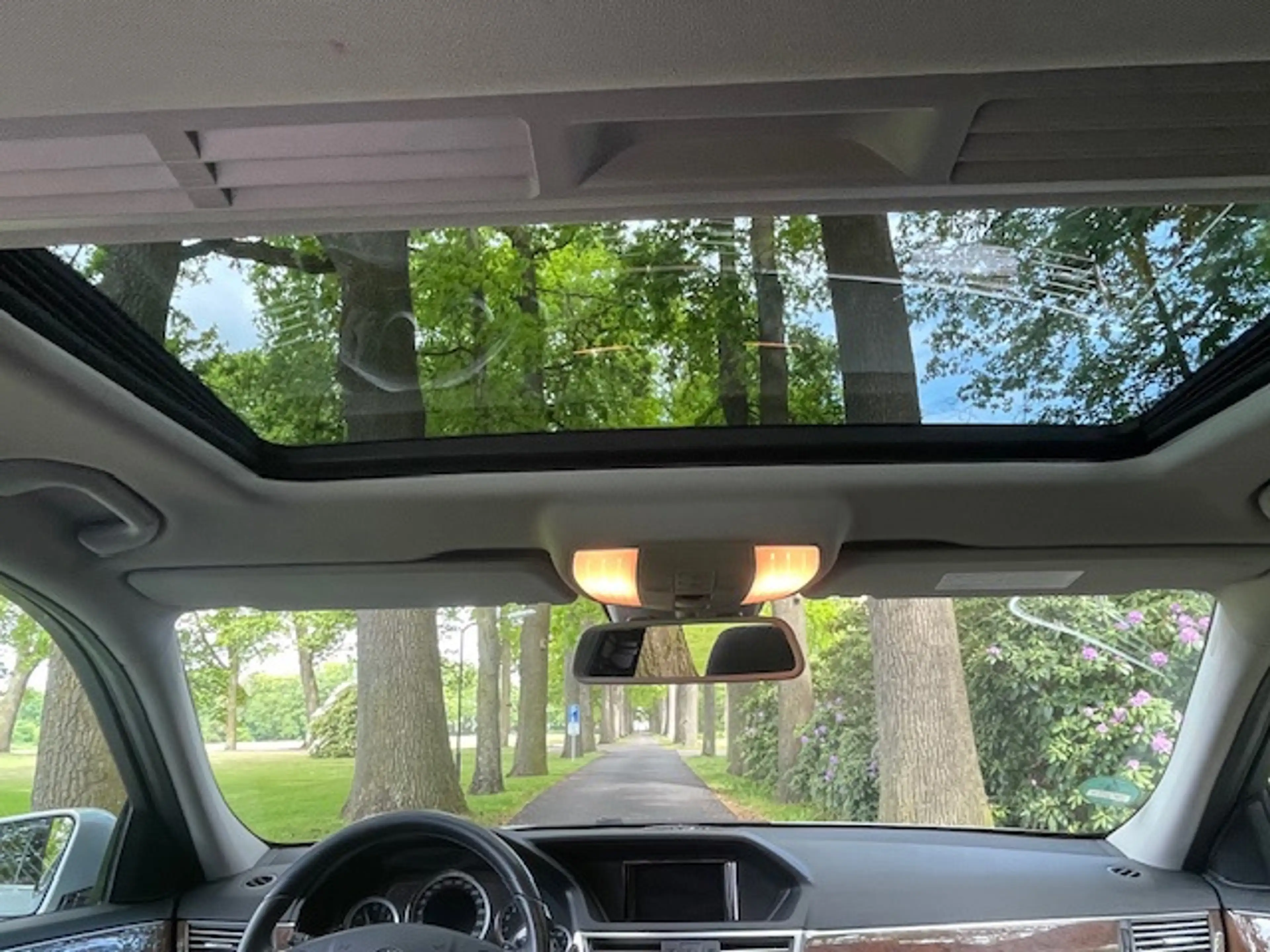 Mercedes-Benz E 250 CGI Business Class Elegance — photo 14