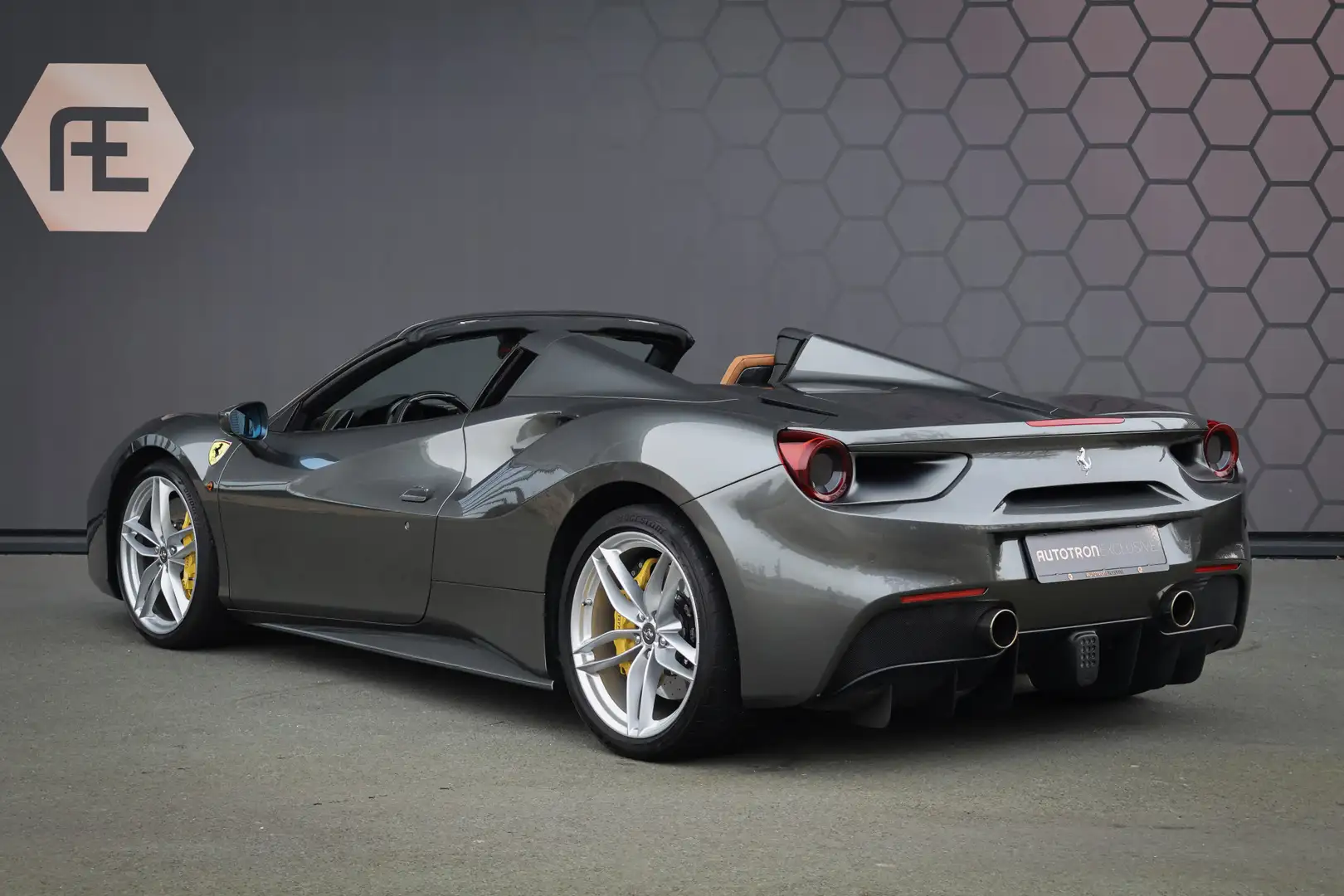 Ferrari 488 3.9 Spider HELE | LIFTING | GOLDRAKE RACING SEATS Gris - 2