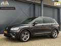 Volkswagen Tiguan 1.5 TSI Business, R-line, Trekhaak, ACC, Led, PDC Zwart - thumbnail 1