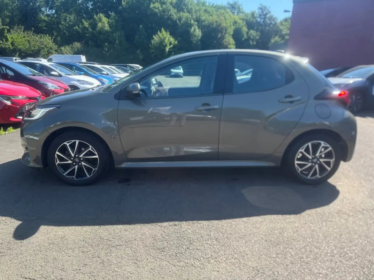 Toyota Yaris Team D 1.5 Dual-VVT-iE EU6d Rückfahrkamera Android Bronze - 2