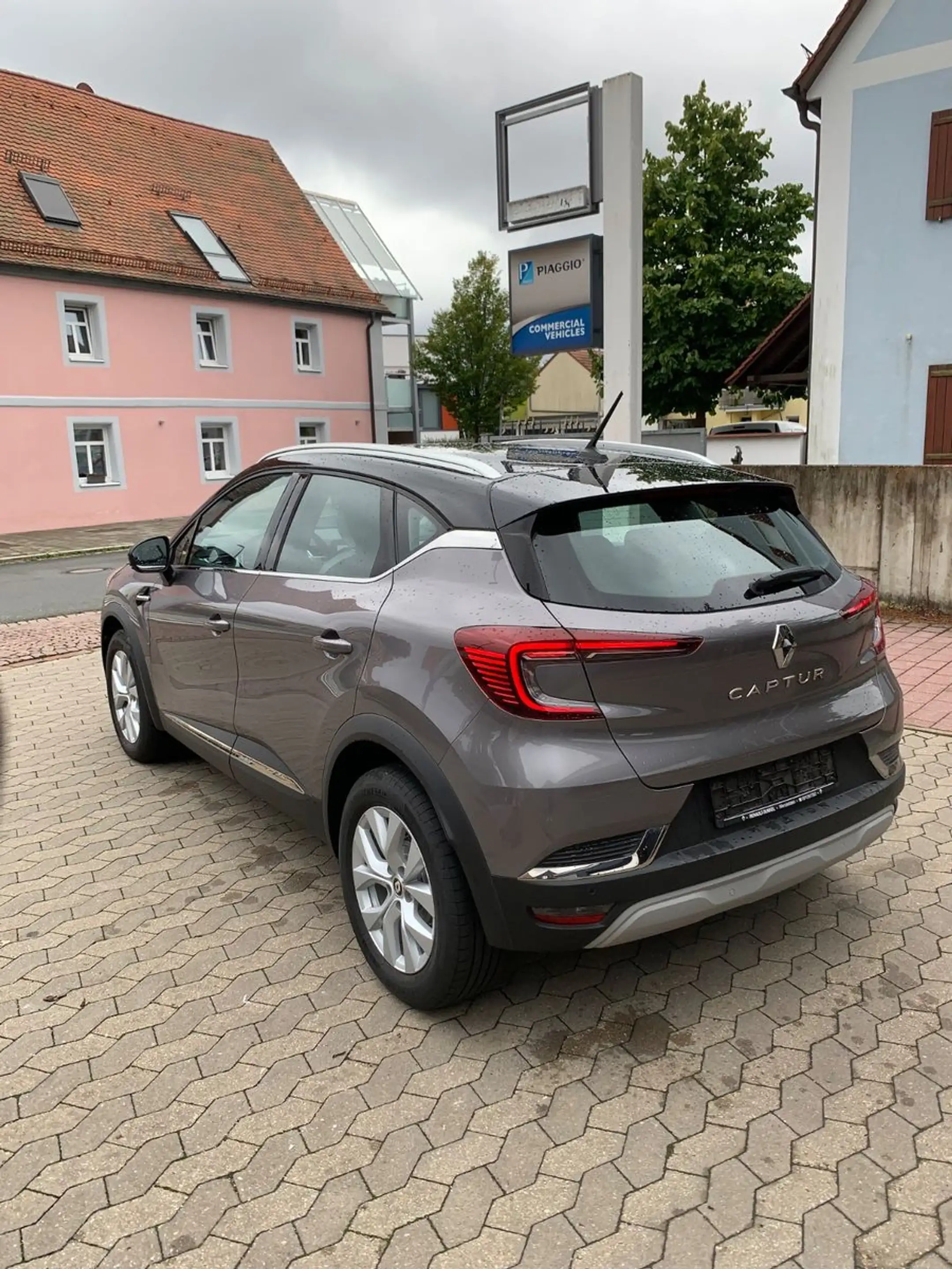 Renault Captur II Intens — photo 3