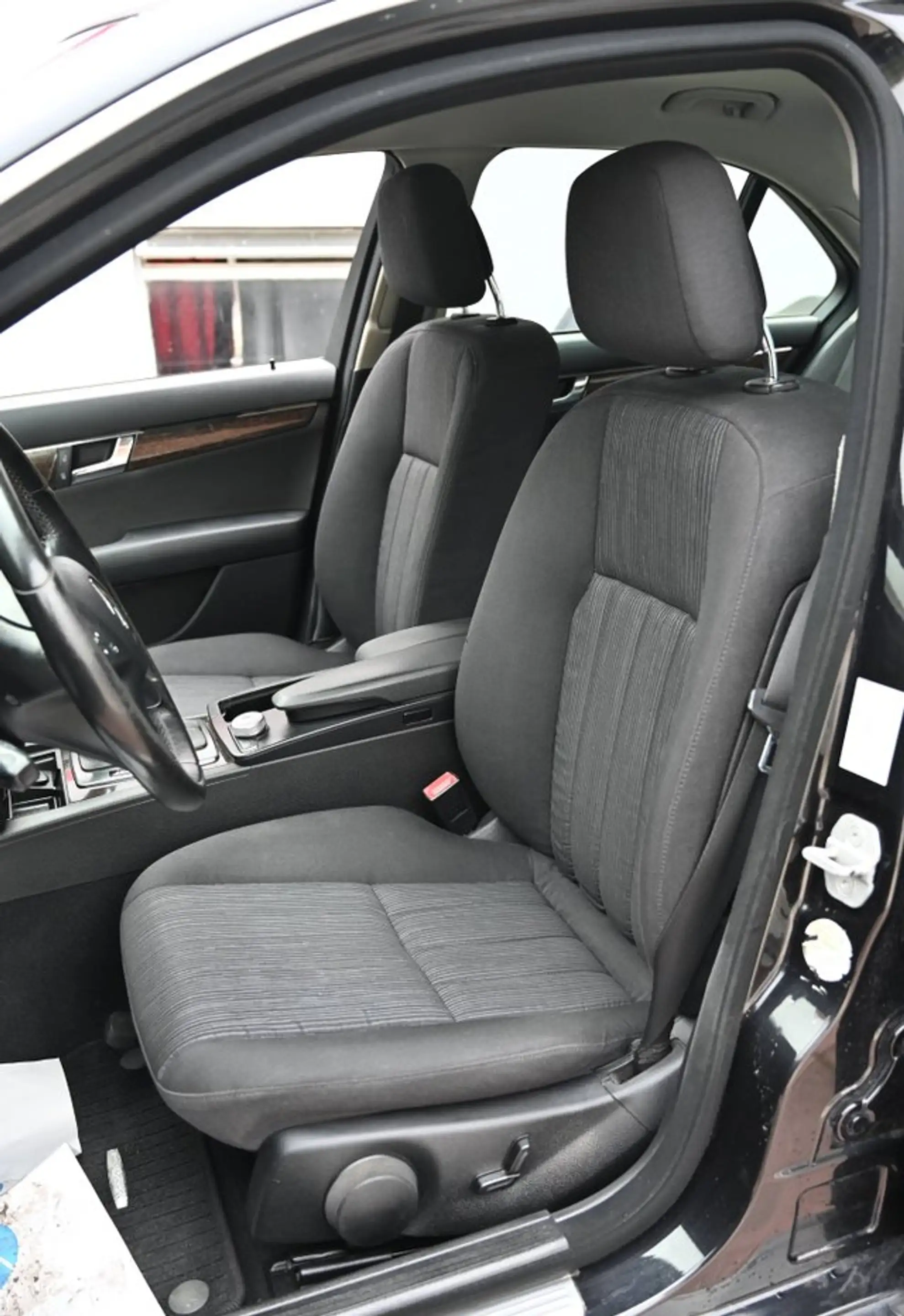 Mercedes-Benz C 220 CDI Automatik Navi*Klimaaut.*2xSHZ*PDC* — photo 8