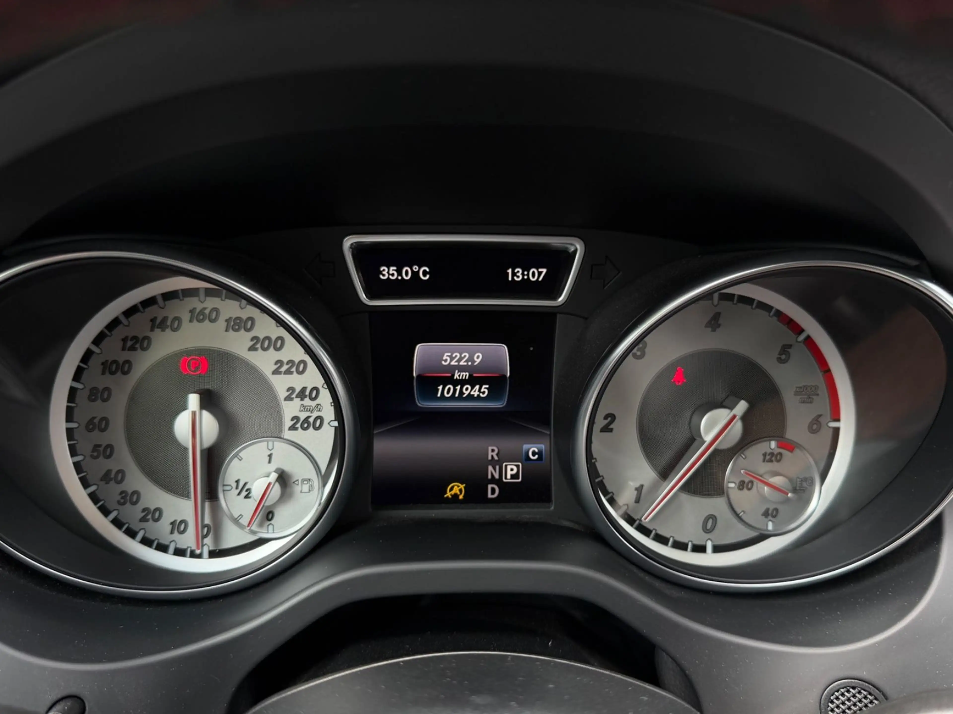 Mercedes-Benz GLA 200 CDI AMG Paket 4Matic — photo 15