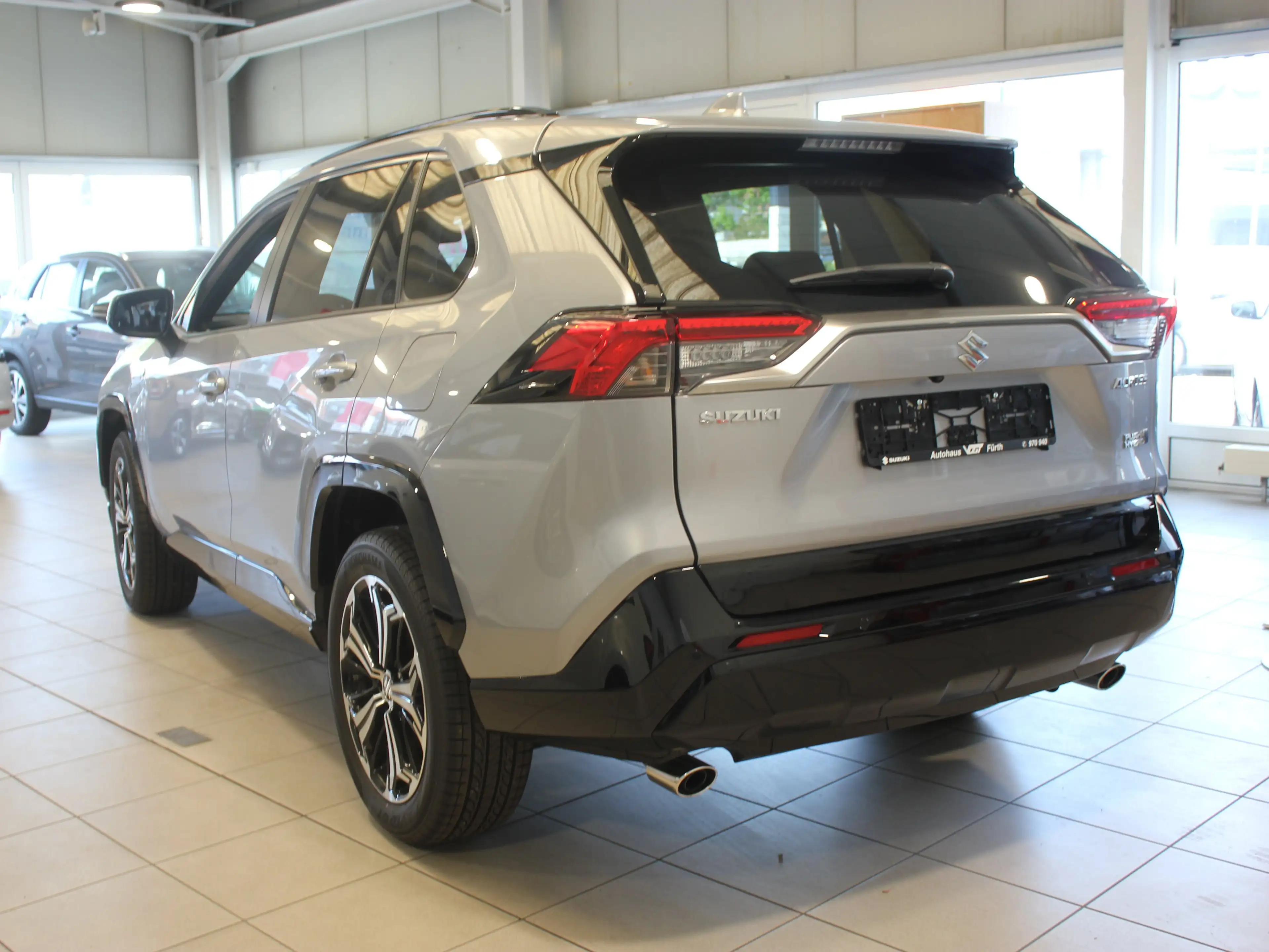 Suzuki Across PLUG-IN HYBRID — photo 5