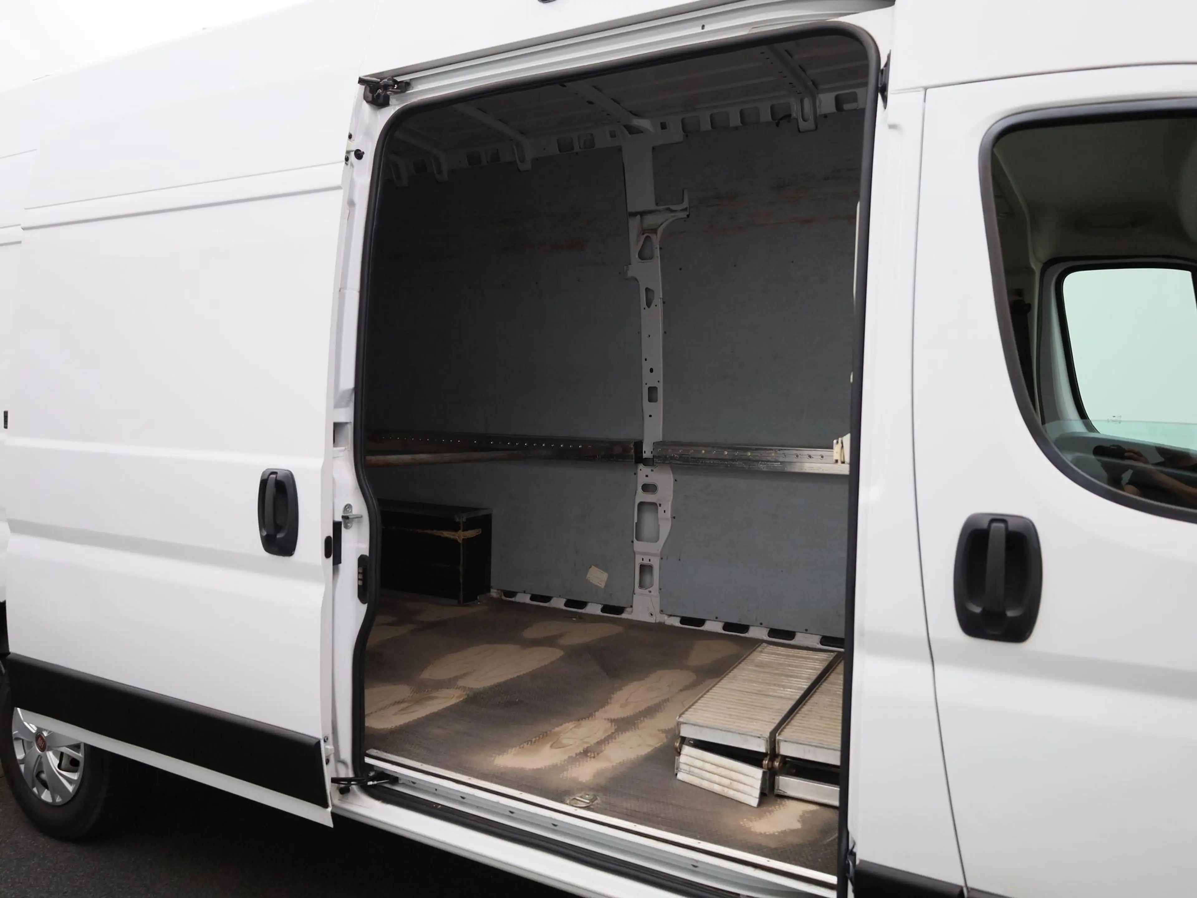 Fiat Ducato E-Ducato 3.5T L3H3 47 kWh — photo 11
