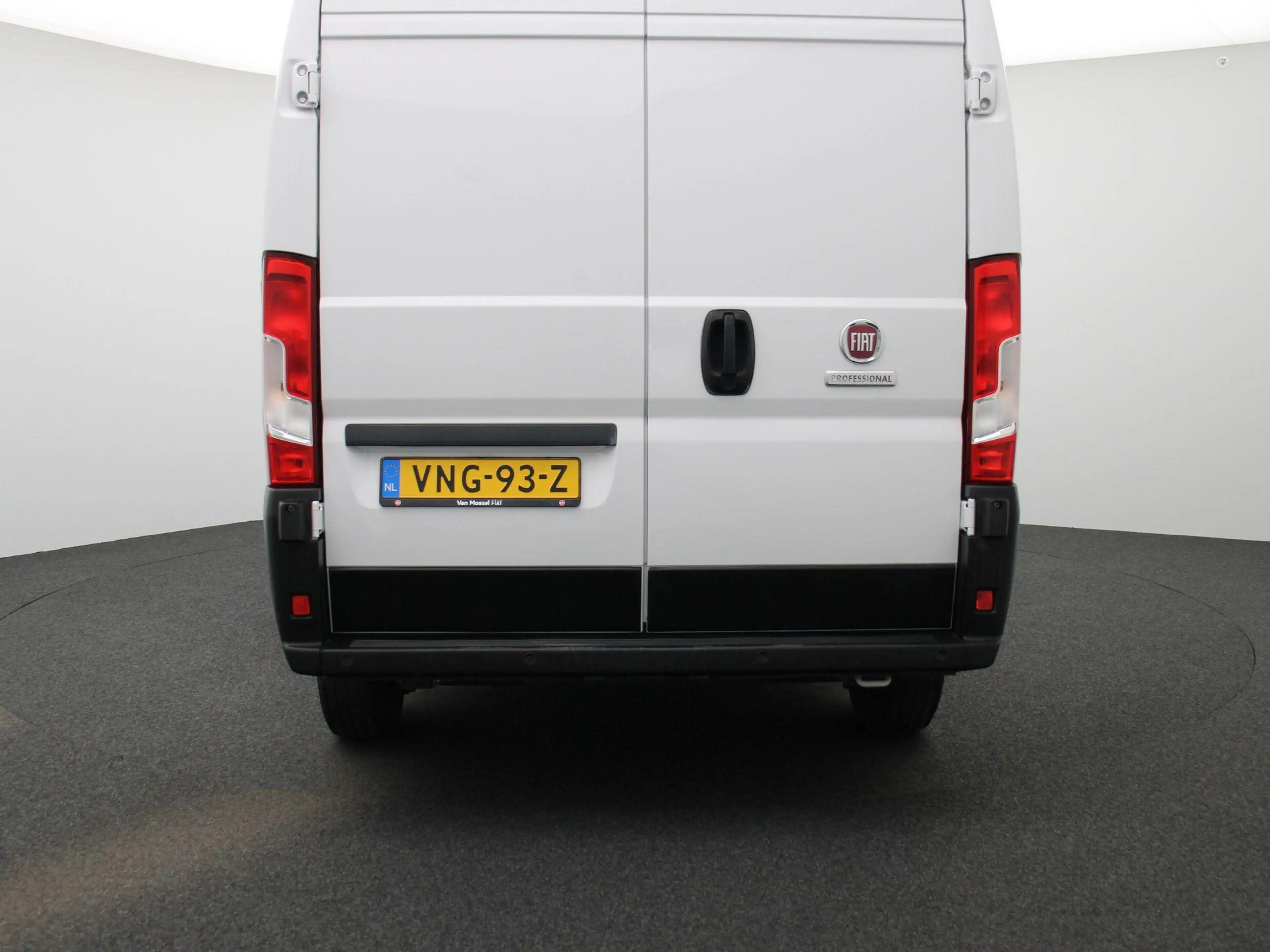 Fiat Ducato E-Ducato 3.5T L3H3 47 kWh — photo 5