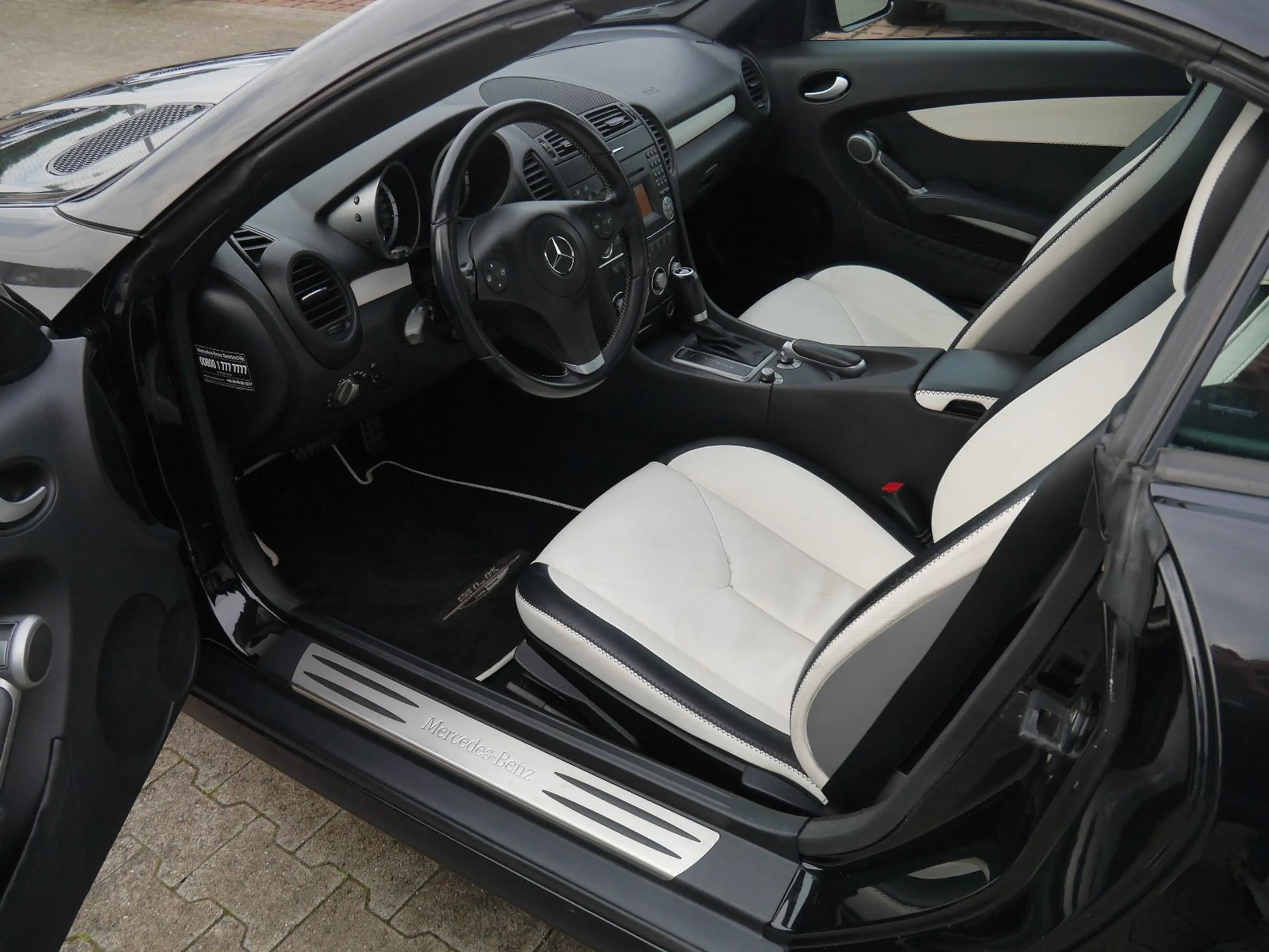 Mercedes-Benz SLK 200 K  2Look-Edition — photo 11