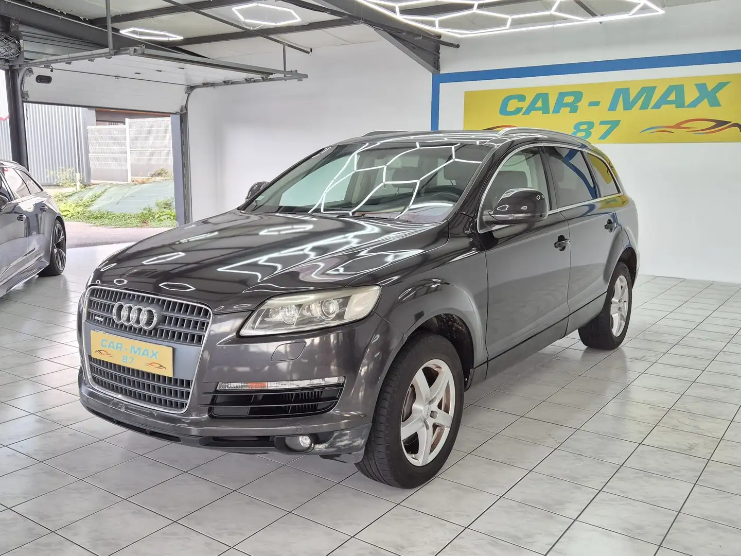Audi Q7 Q7 3.0 V6 TDI Ambiente Quattro Tiptronic 5 pl Brun - 2