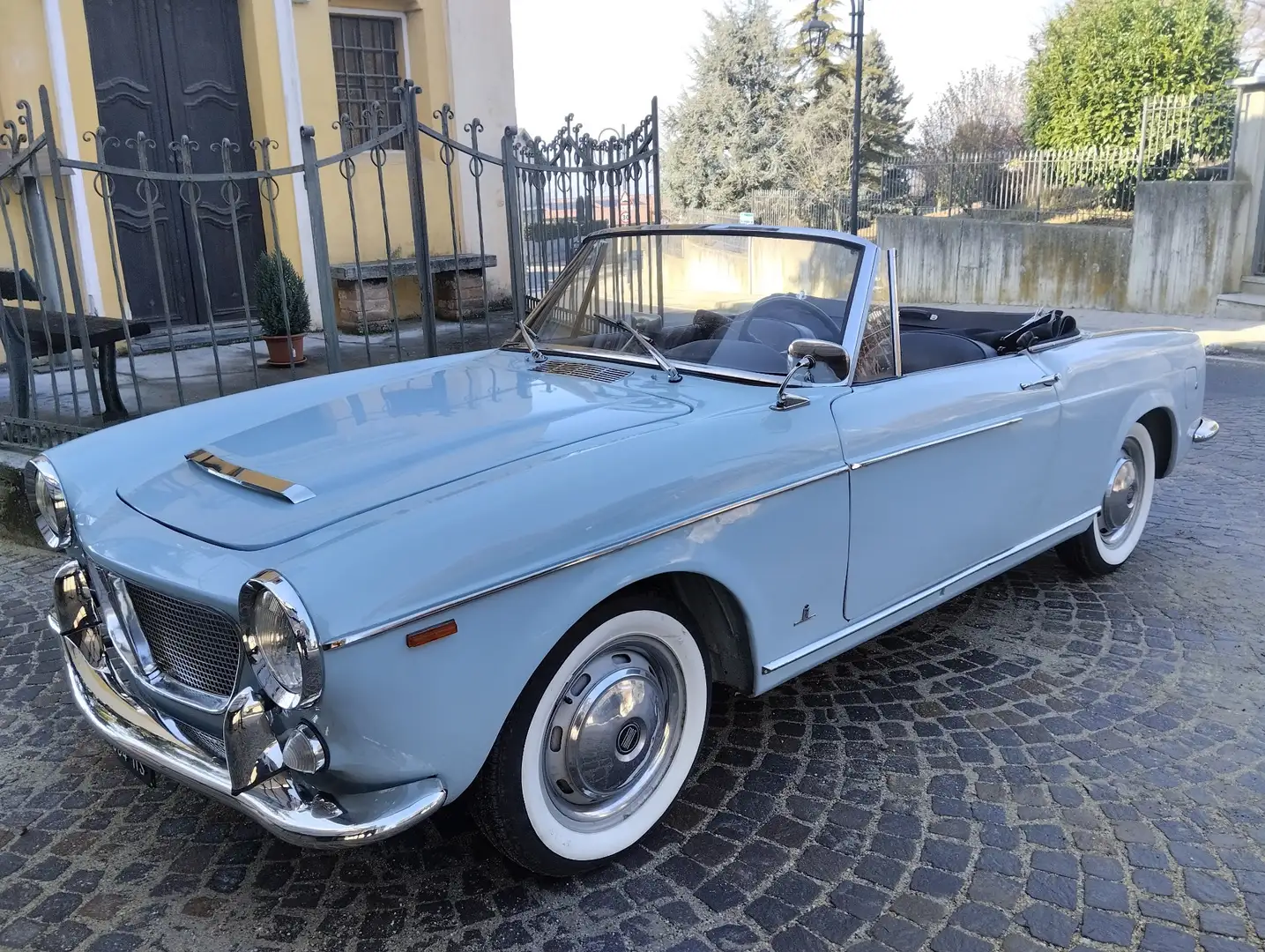 Fiat 1500 1200 cabriolet - VALUTO SCAMBIO Blau - 1