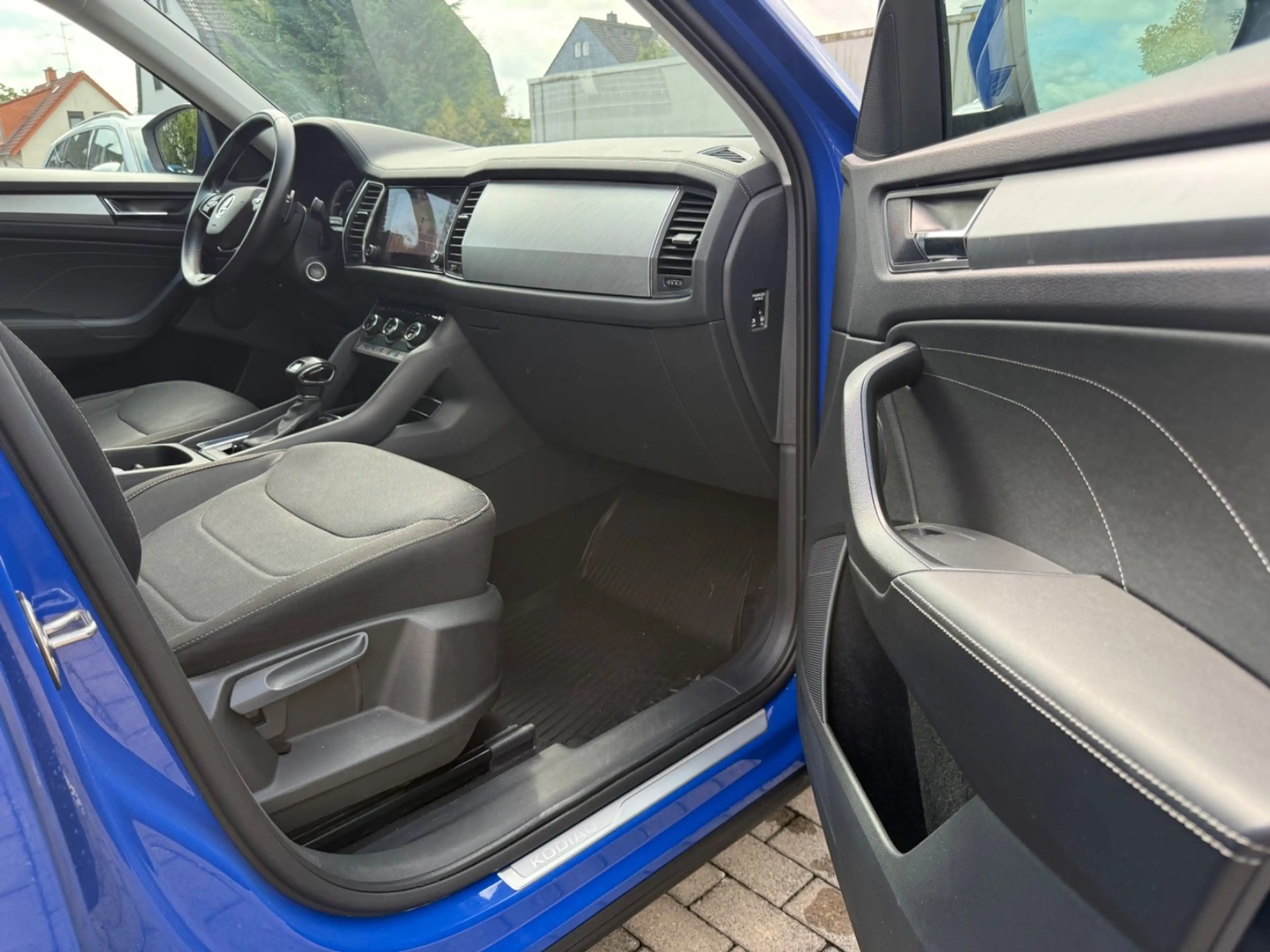 Skoda Kodiaq Ambition 2.0 TDI*DSG*7-Sitz*AHK*CarPlay* — photo 14