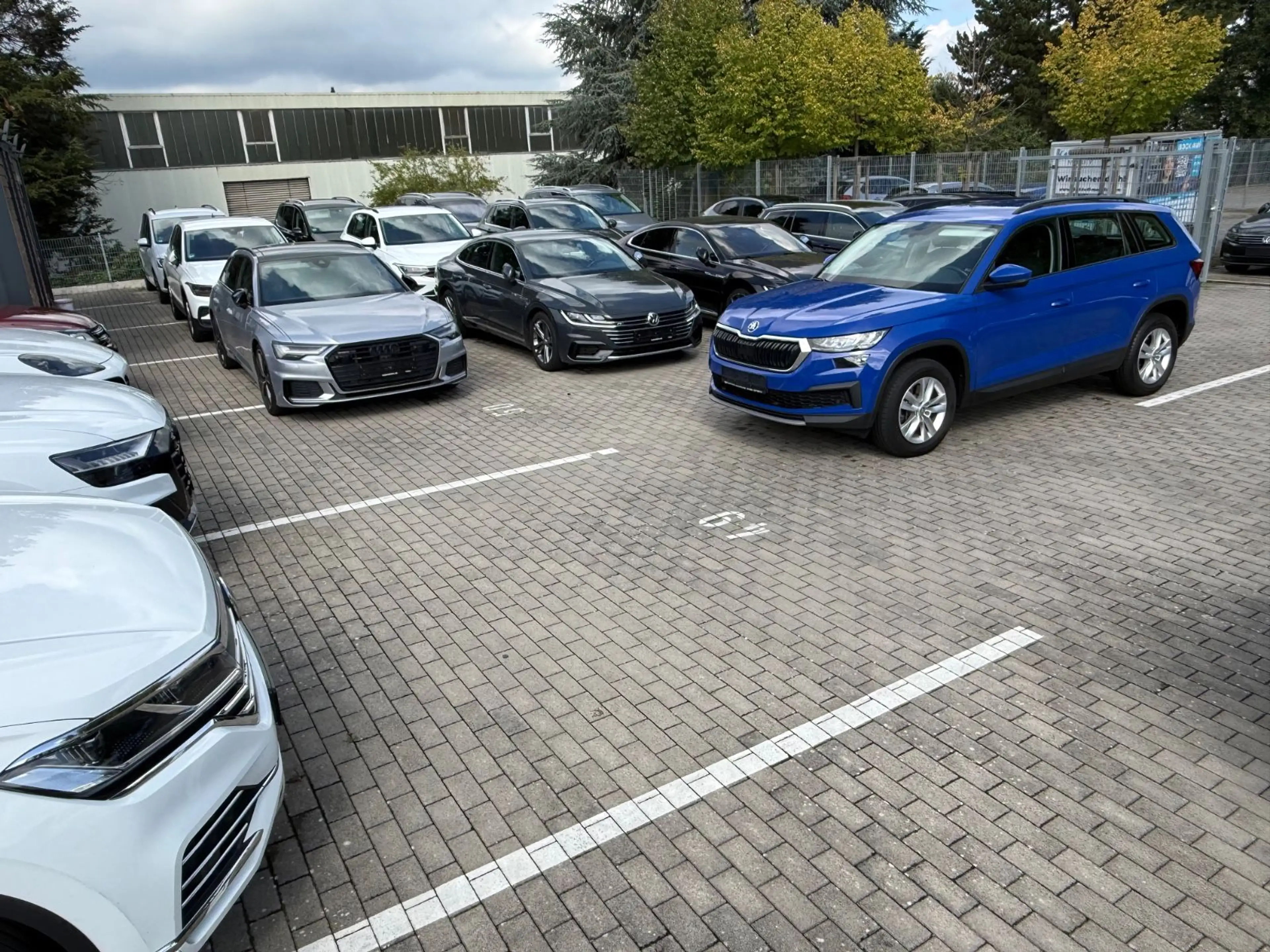 Skoda Kodiaq Ambition 2.0 TDI*DSG*7-Sitz*AHK*CarPlay* — photo 3
