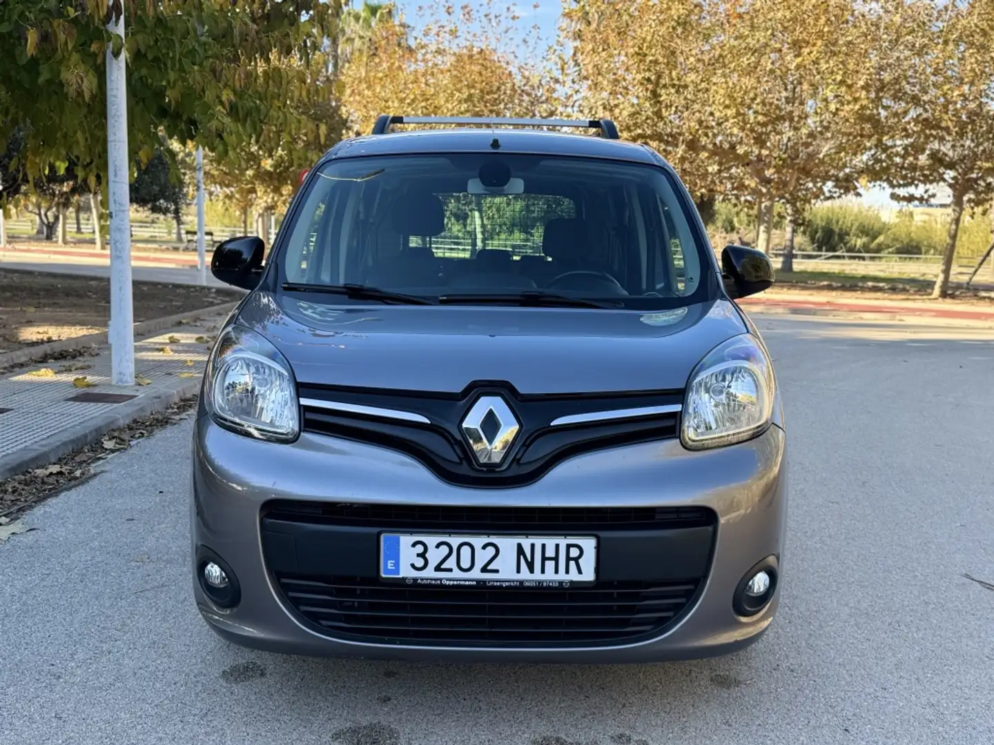 Renault Kangoo Combi 1.5dCi Blue Limited 85kW Gris - 1
