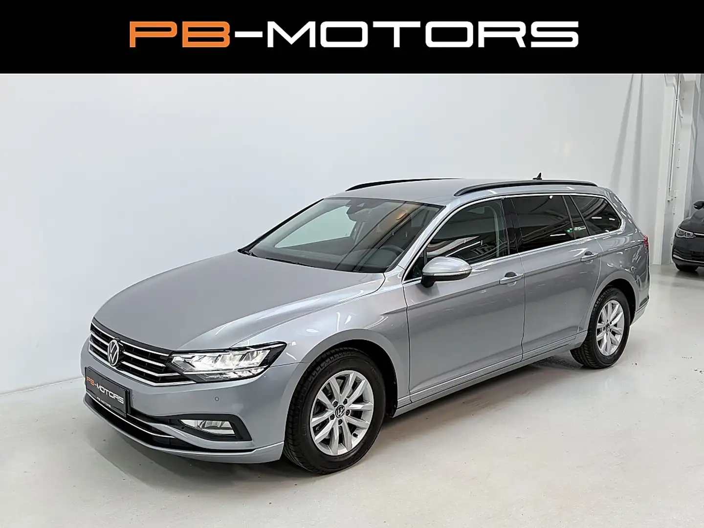 Volkswagen Passat Variant Business 2.0 TDI DSG LED RFK Navi Silber - 1