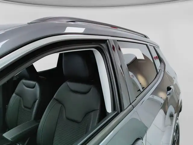 Jeep Compass view 5