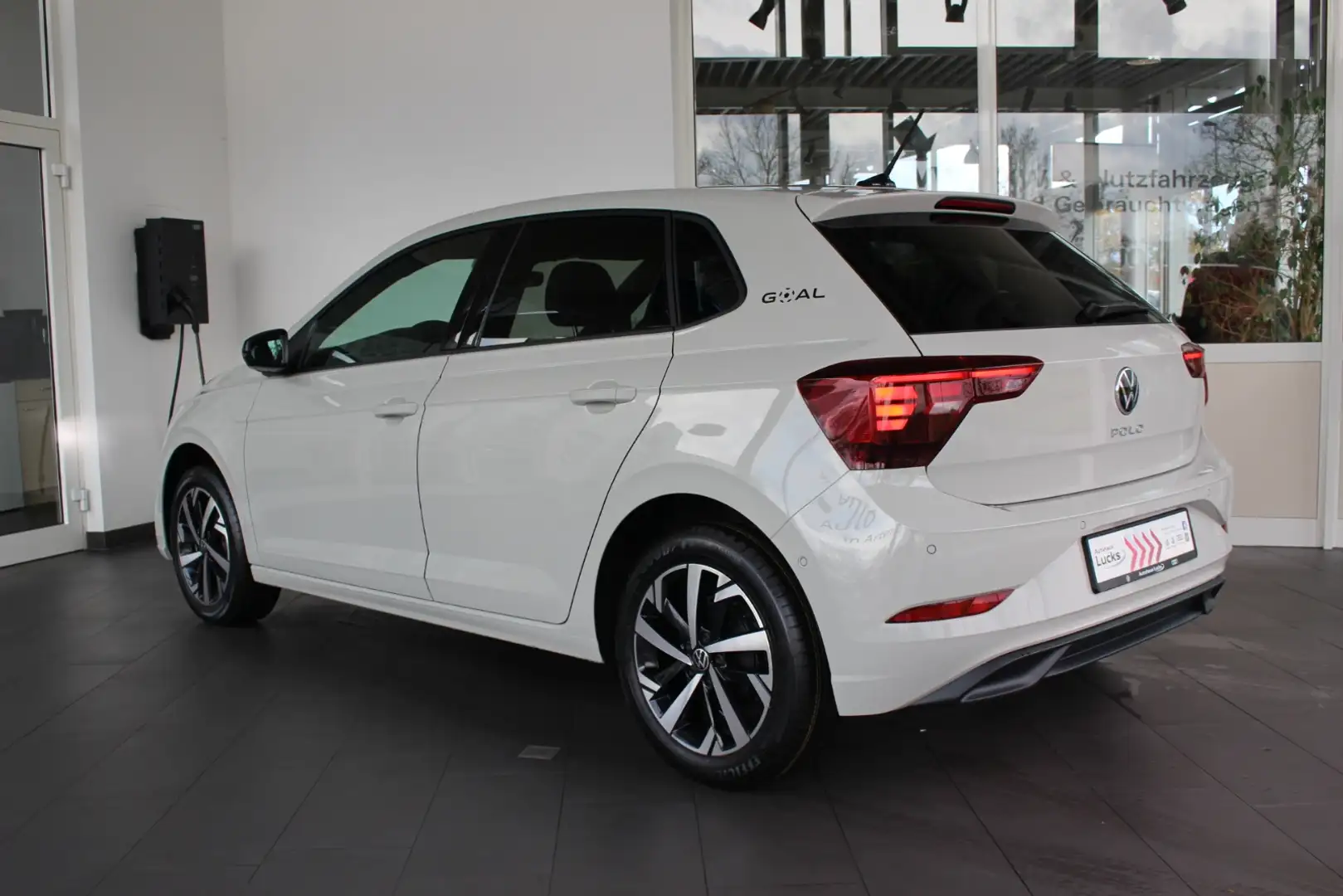 Volkswagen Polo Goal 1,0 l TSI DSG LED NAVI ACC Travel Assist Grau - 2