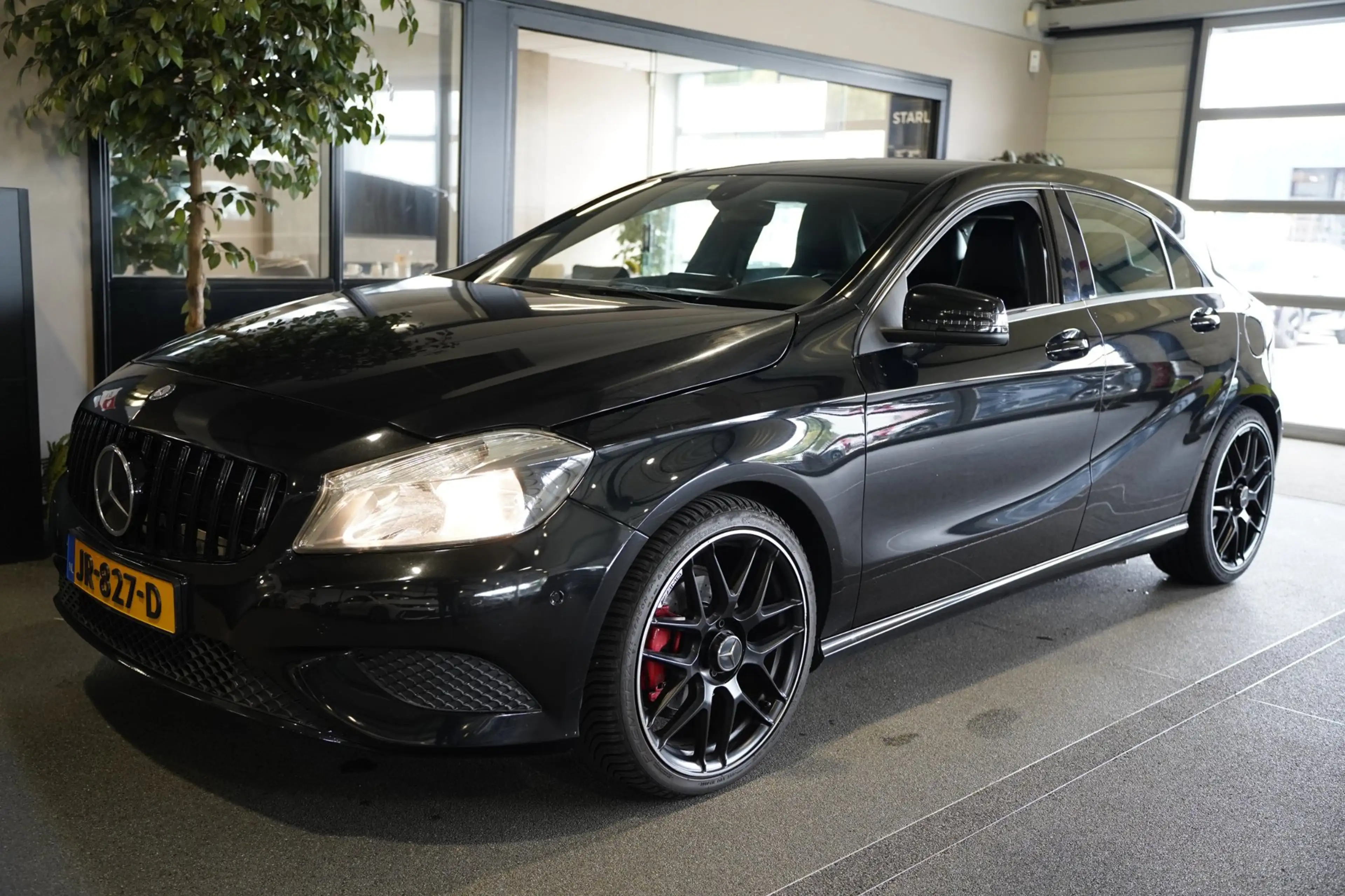 Mercedes-Benz A 180 Ambition DCT Navi Leder Apple Carplay Pdc Cruise — photo 9