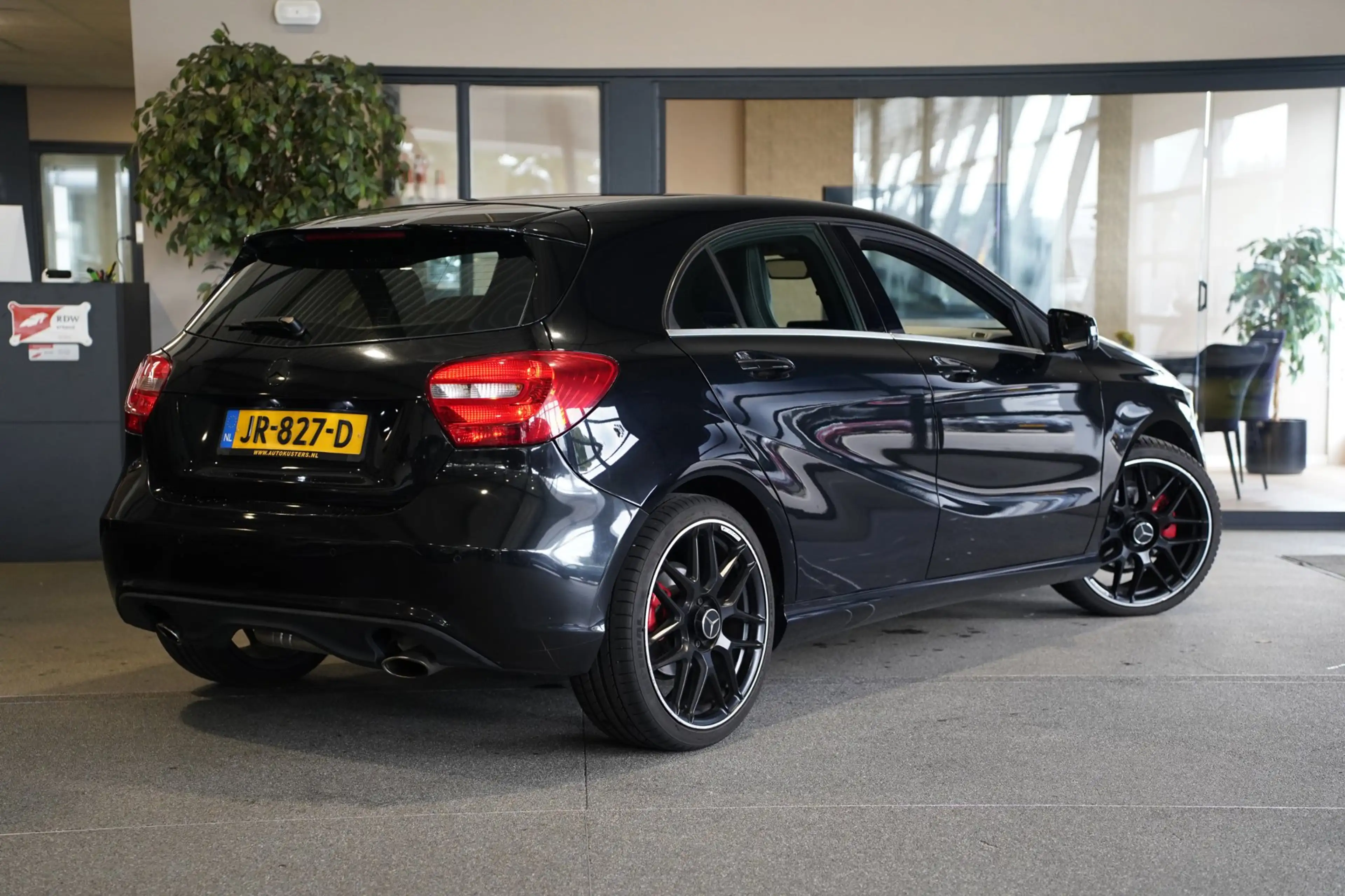 Mercedes-Benz A 180 Ambition DCT Navi Leder Apple Carplay Pdc Cruise — photo 2