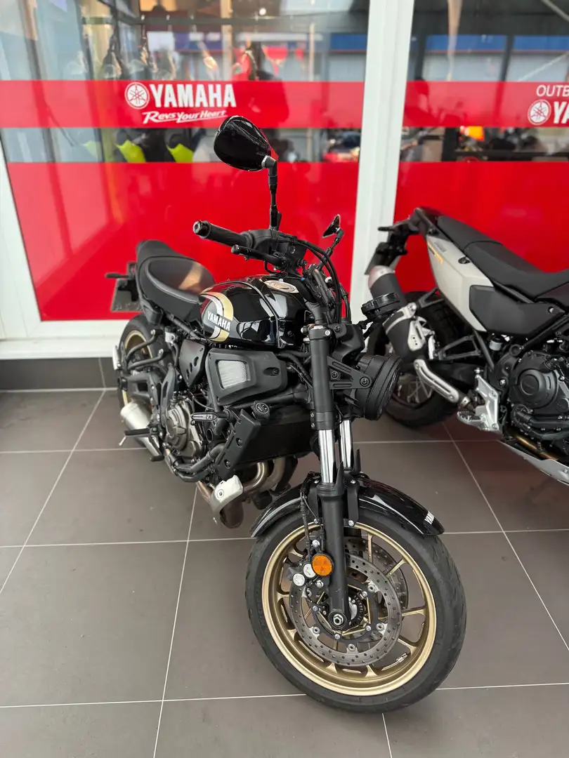 Yamaha XSR 700 Schwarz - 1