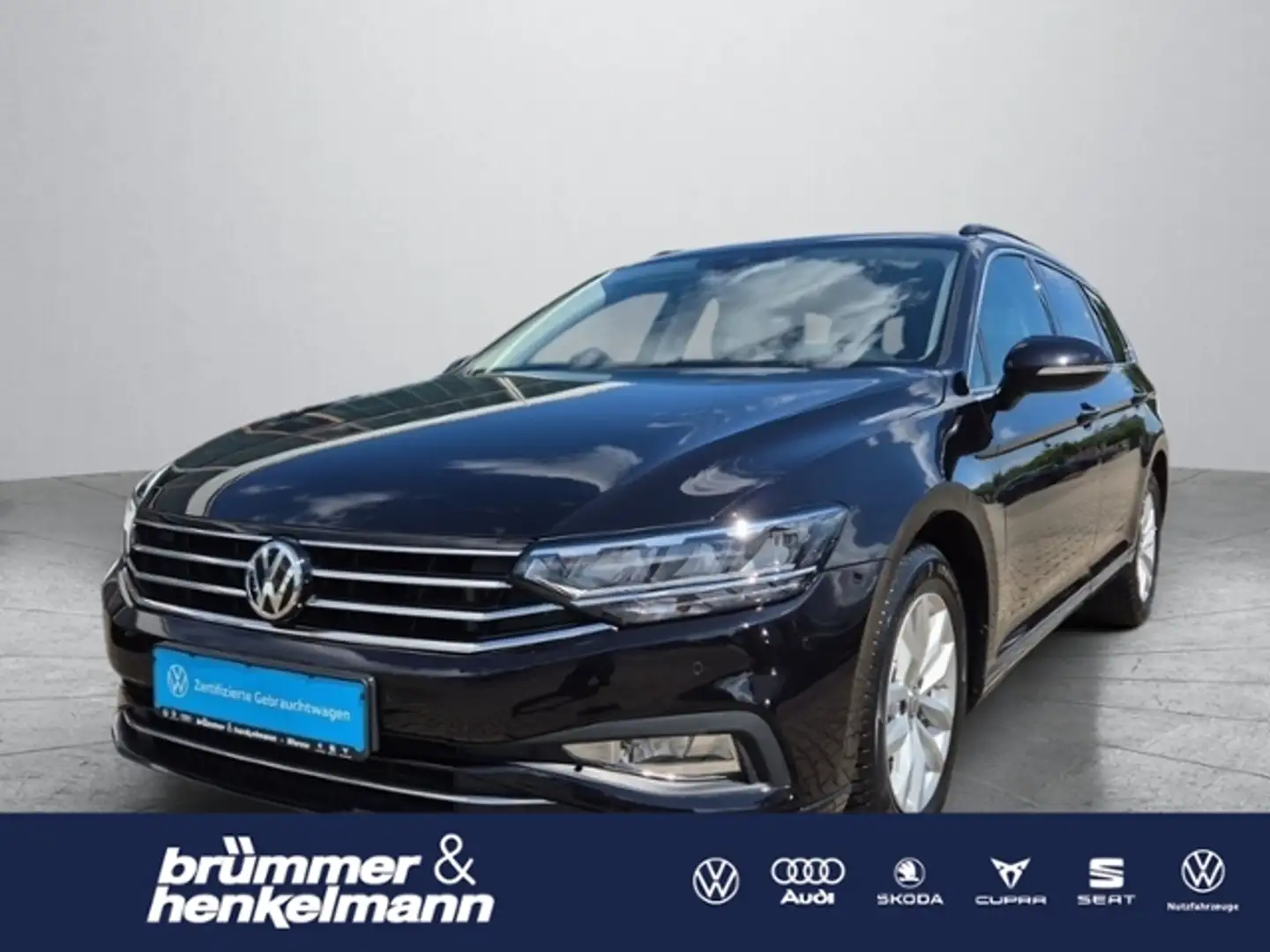Volkswagen Passat Variant Business 1.5 TSI DSG +AHK+Navi+PDC+ACC Schwarz - 1