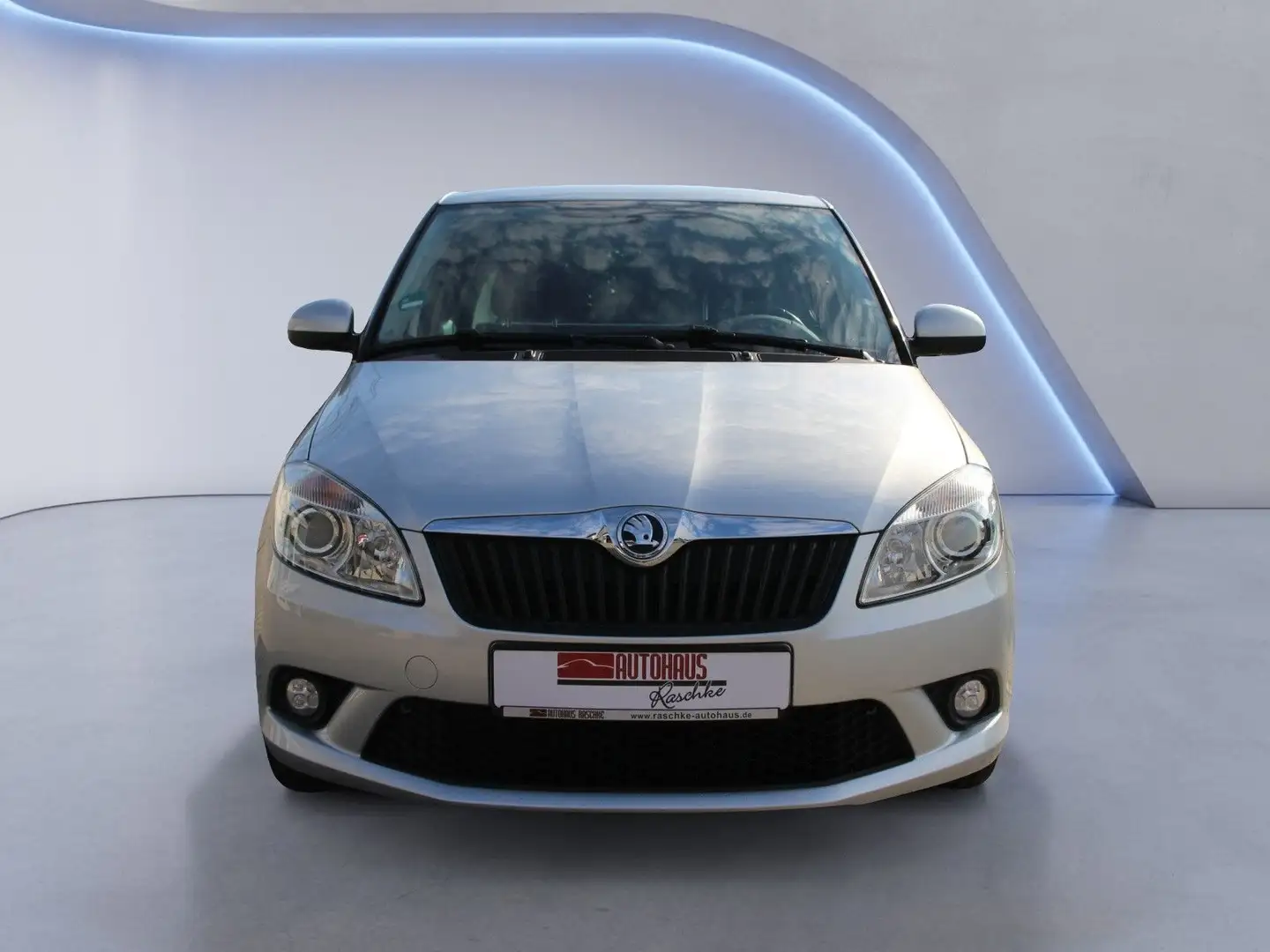 Skoda Fabia DSG/ Klimaa./ PDC/Alu/61tkm Argent - 2