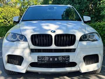 X5 M 4.4iA V8