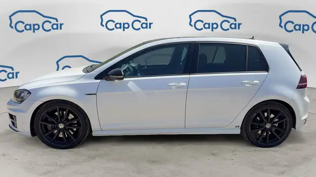 Volkswagen Golf view 2