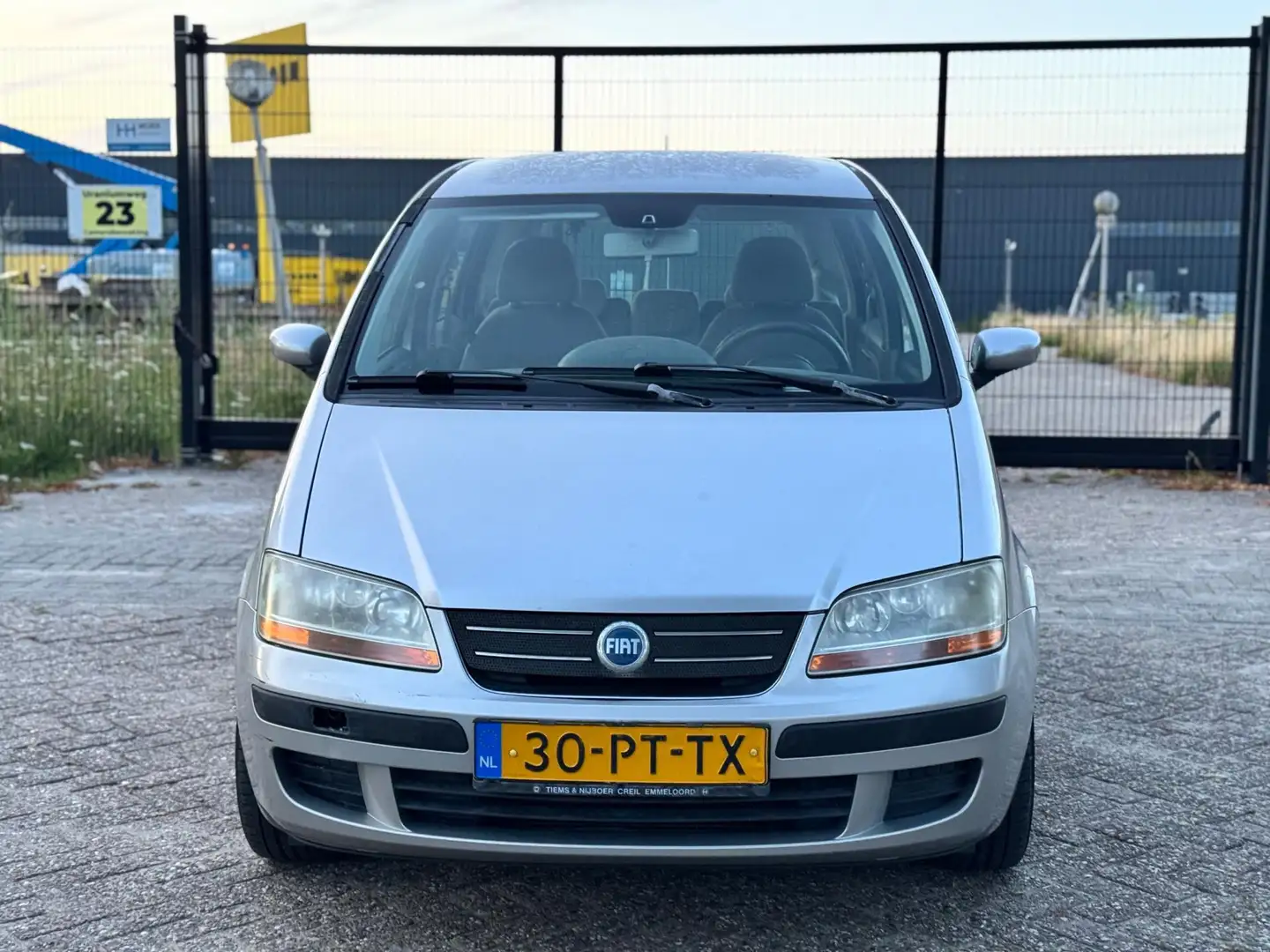 Fiat Idea 1.4-16V Dynamic/inruilkoopie Grijs - 2
