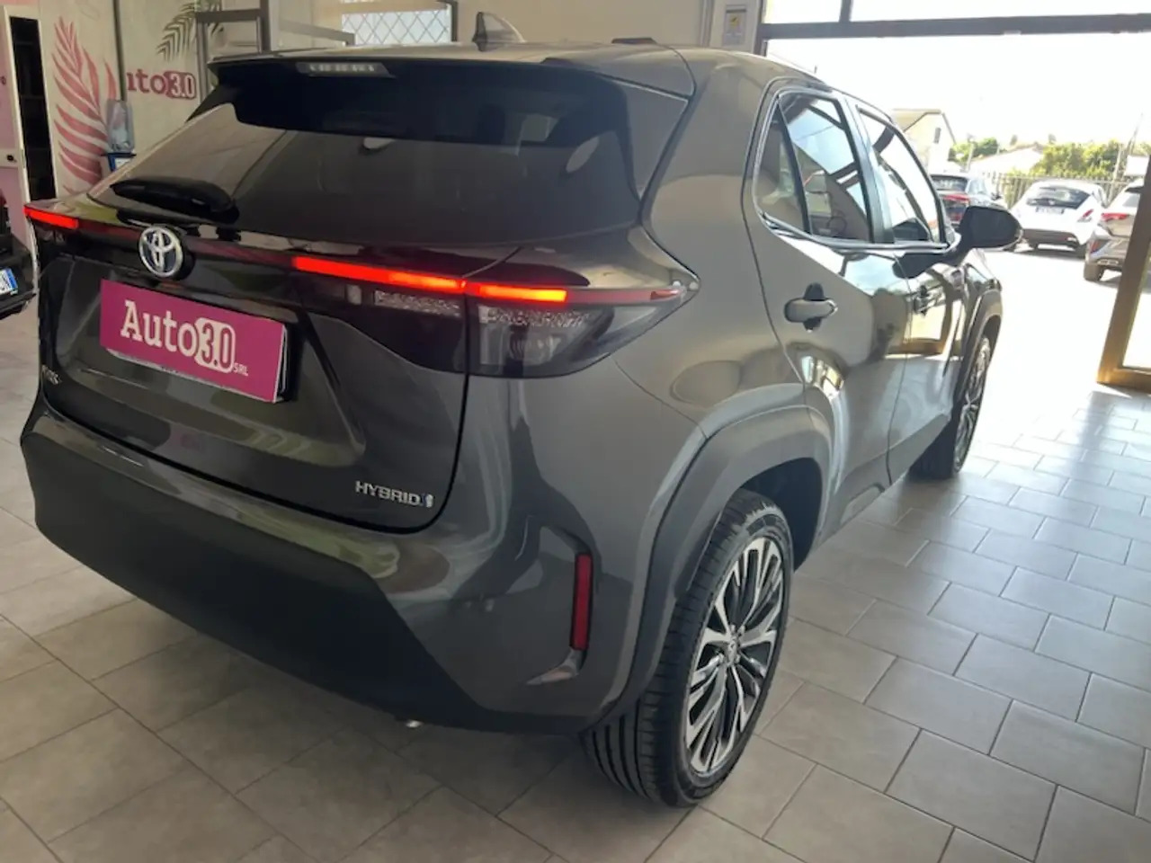 Toyota Yaris Cross 2022 1.5h Lounge fwd 116cv e-cvt SENZA OBBLIGO DI FINANZIAMENTO, миниатюра 3